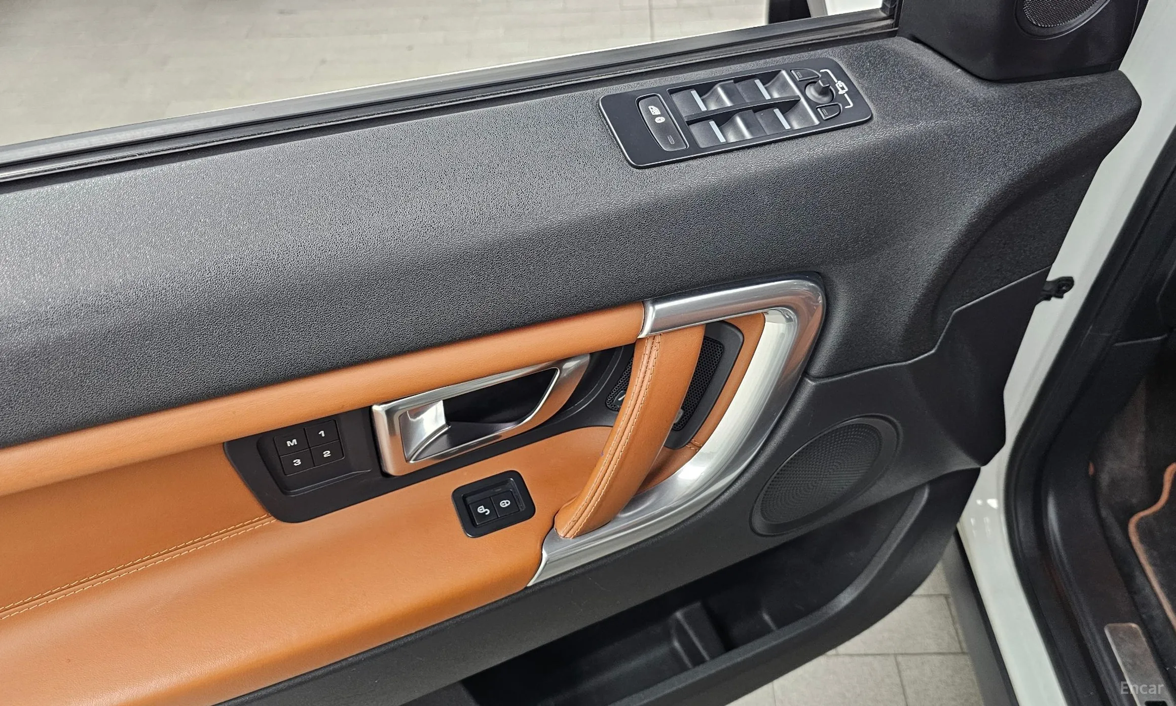 Land Rover Discovery Sports превью 14