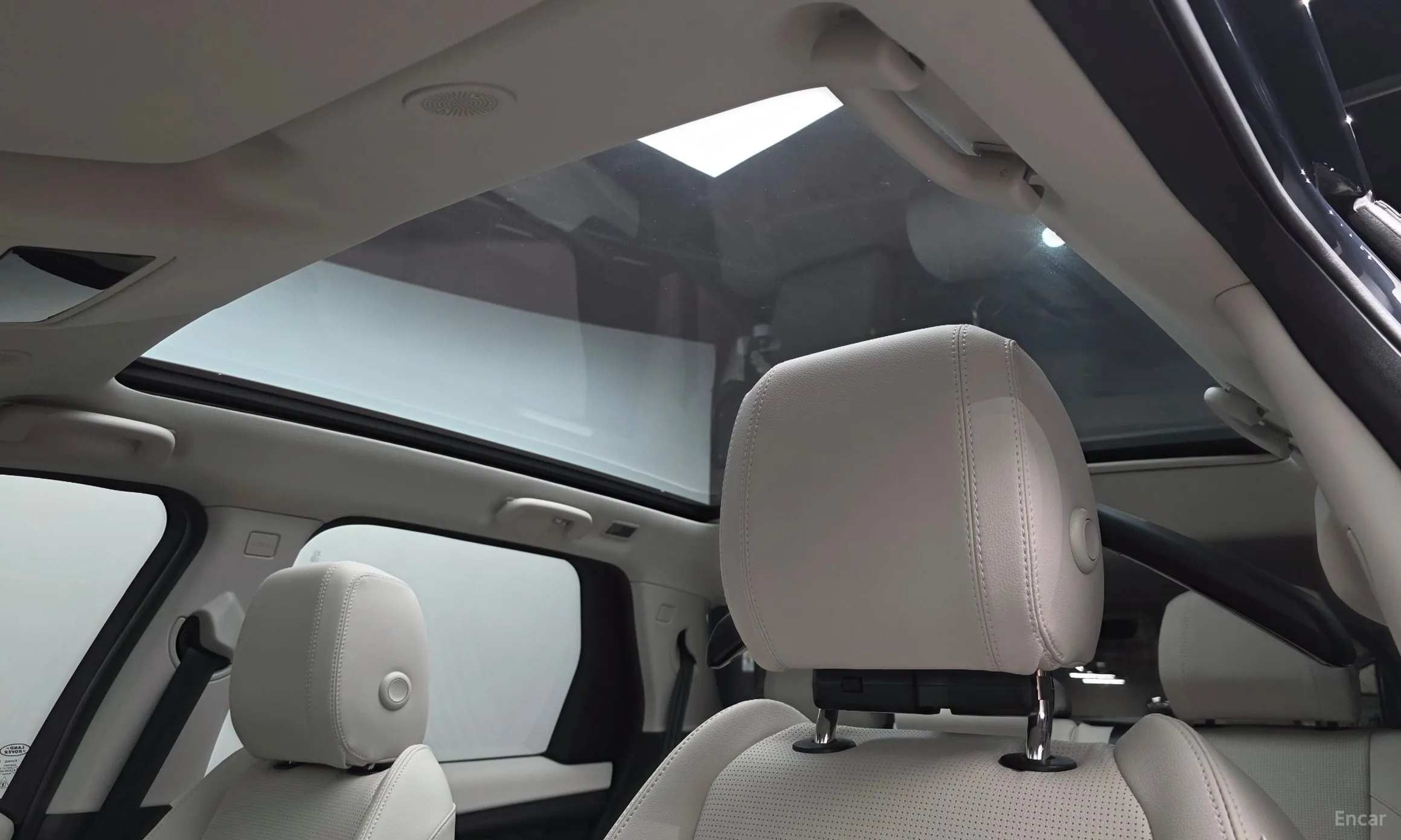 Land Rover Discovery Sports превью 16