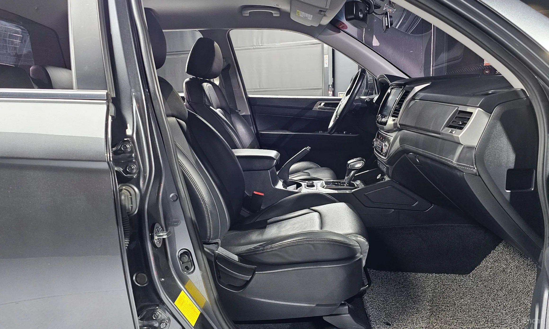 KG Mobility (SsangYong) Rexton Sports превью 11
