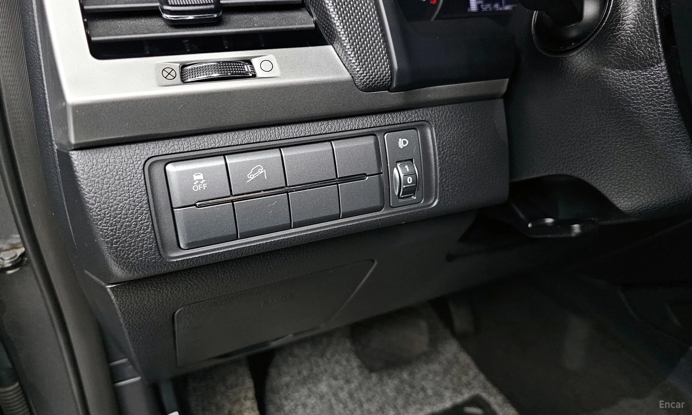 KG Mobility (SsangYong) Rexton Sports превью 15