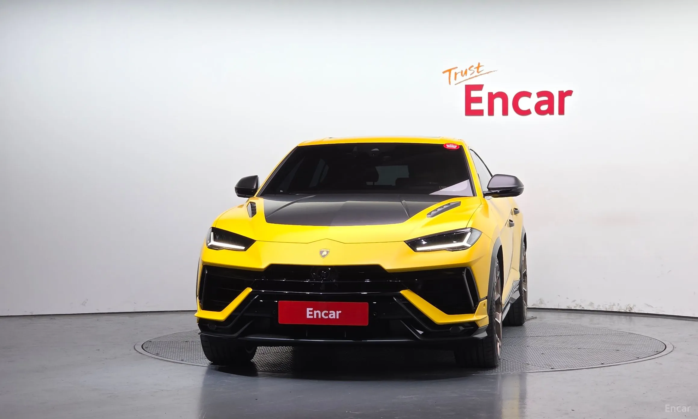 Lamborghini Urus превью 3
