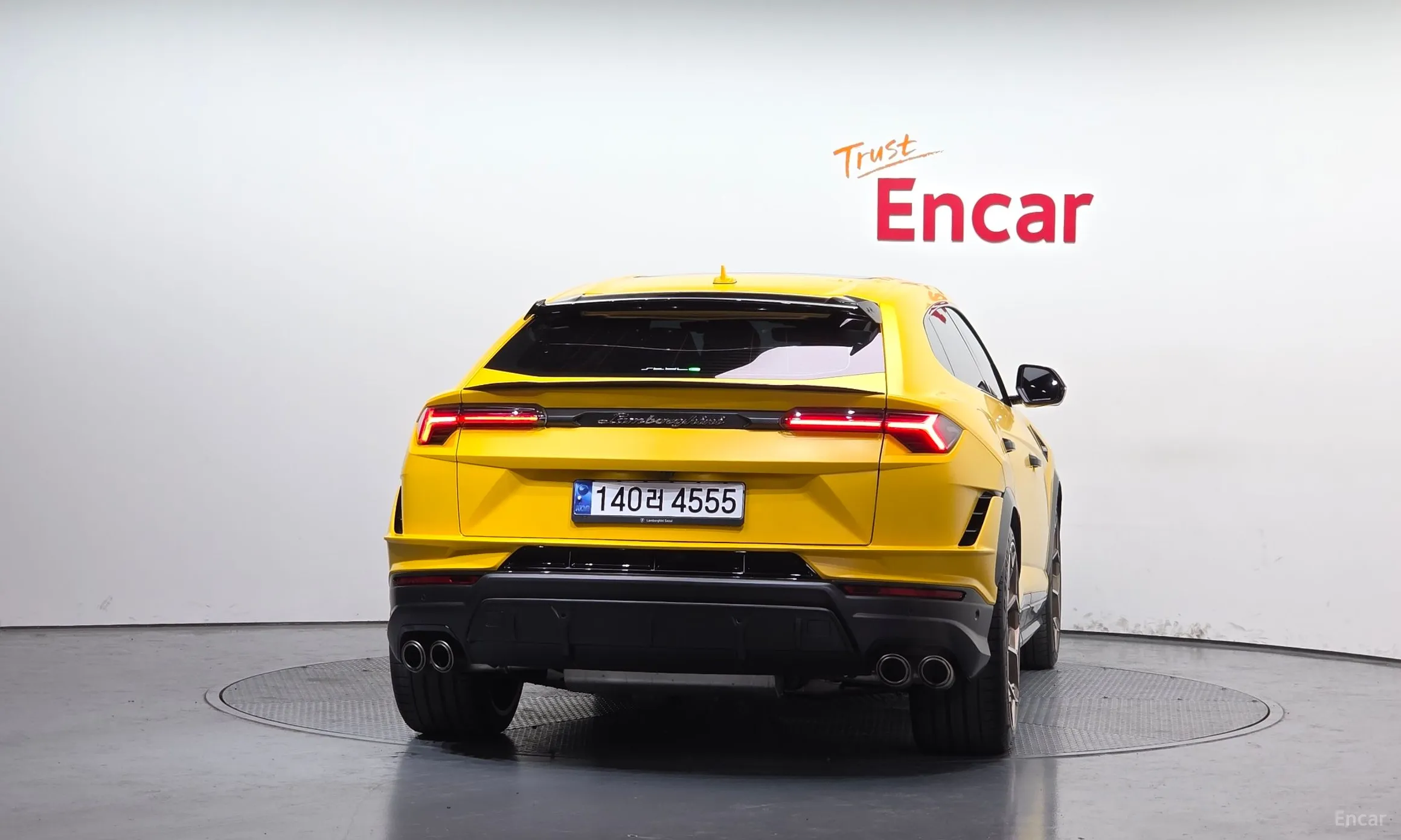 Lamborghini Urus превью 4
