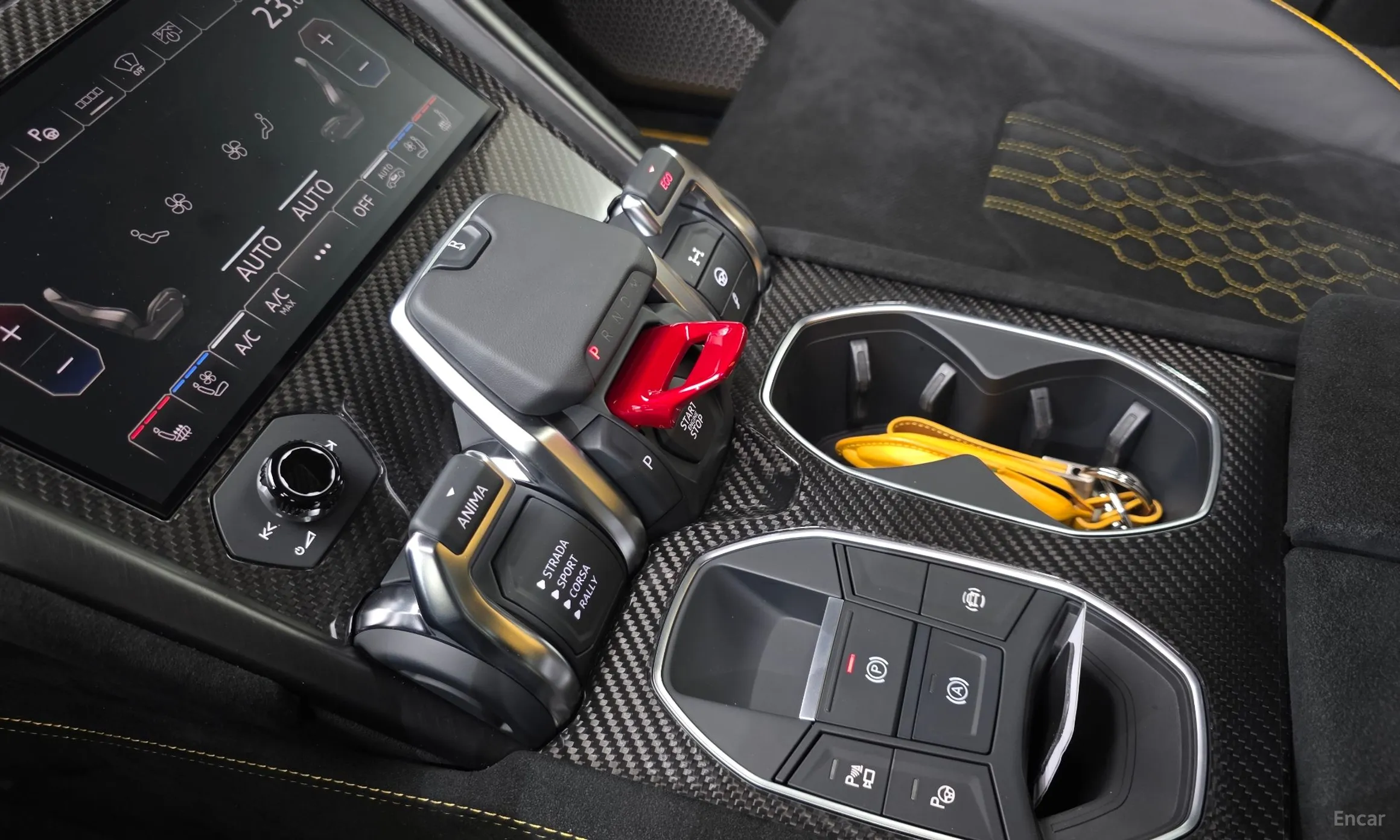 Lamborghini Urus превью 9