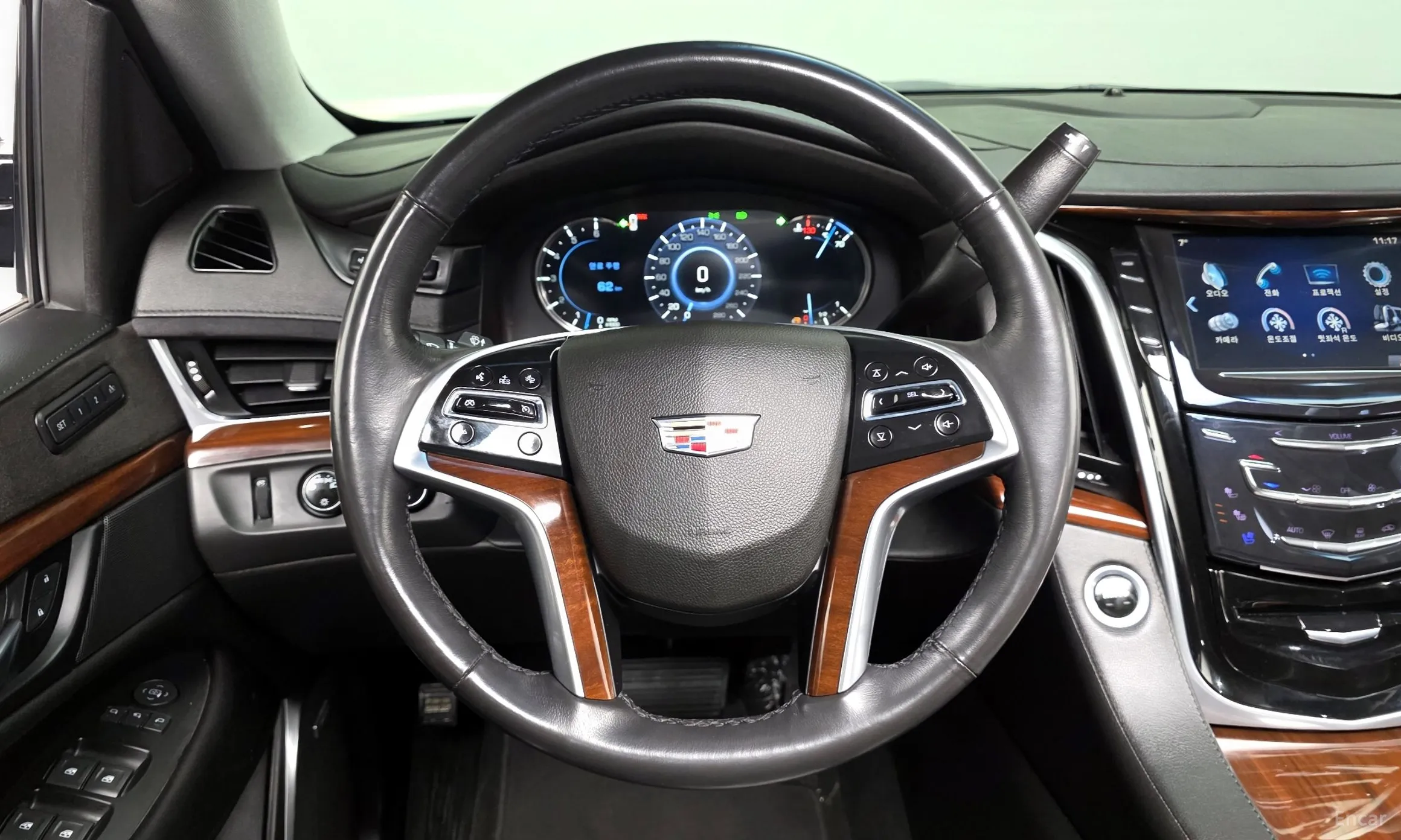 Cadillac Escalade превью 13