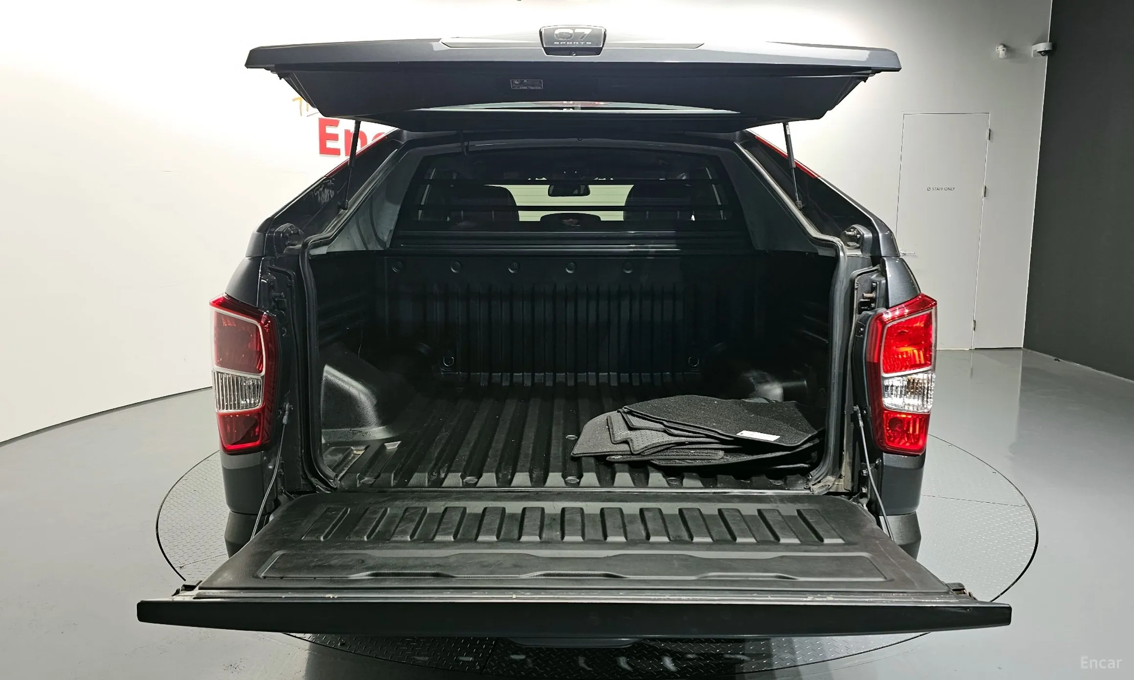 KG Mobility (SsangYong) Rexton Sports превью 20