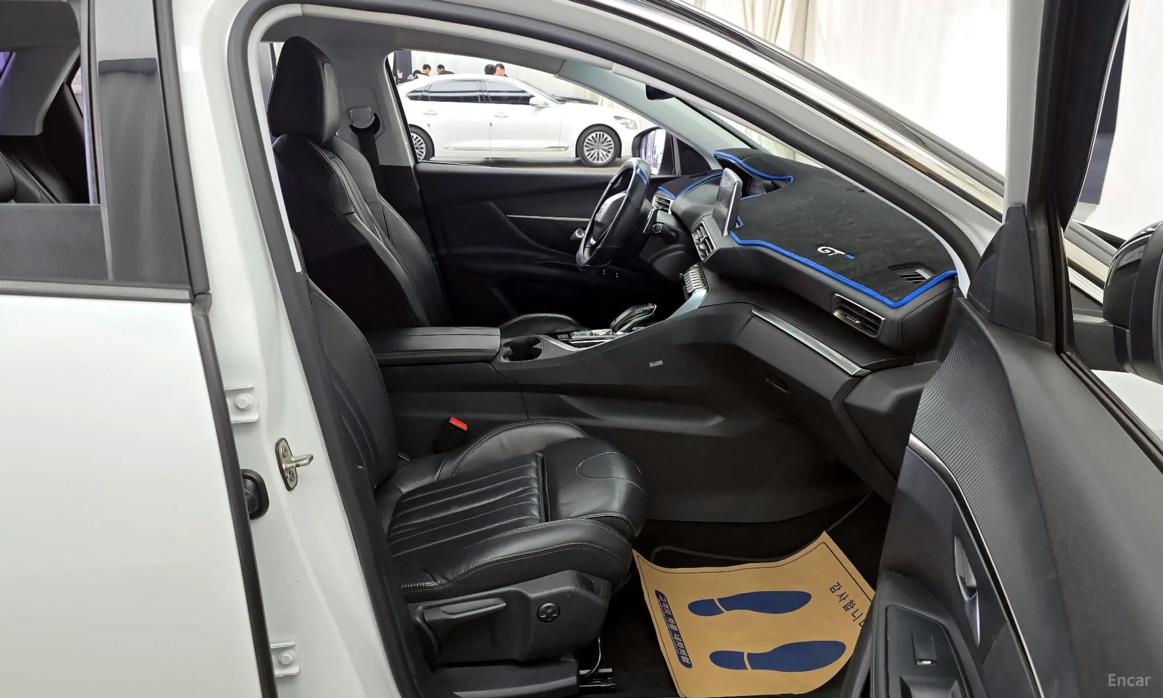 Peugeot 3008 2nd generation превью 11