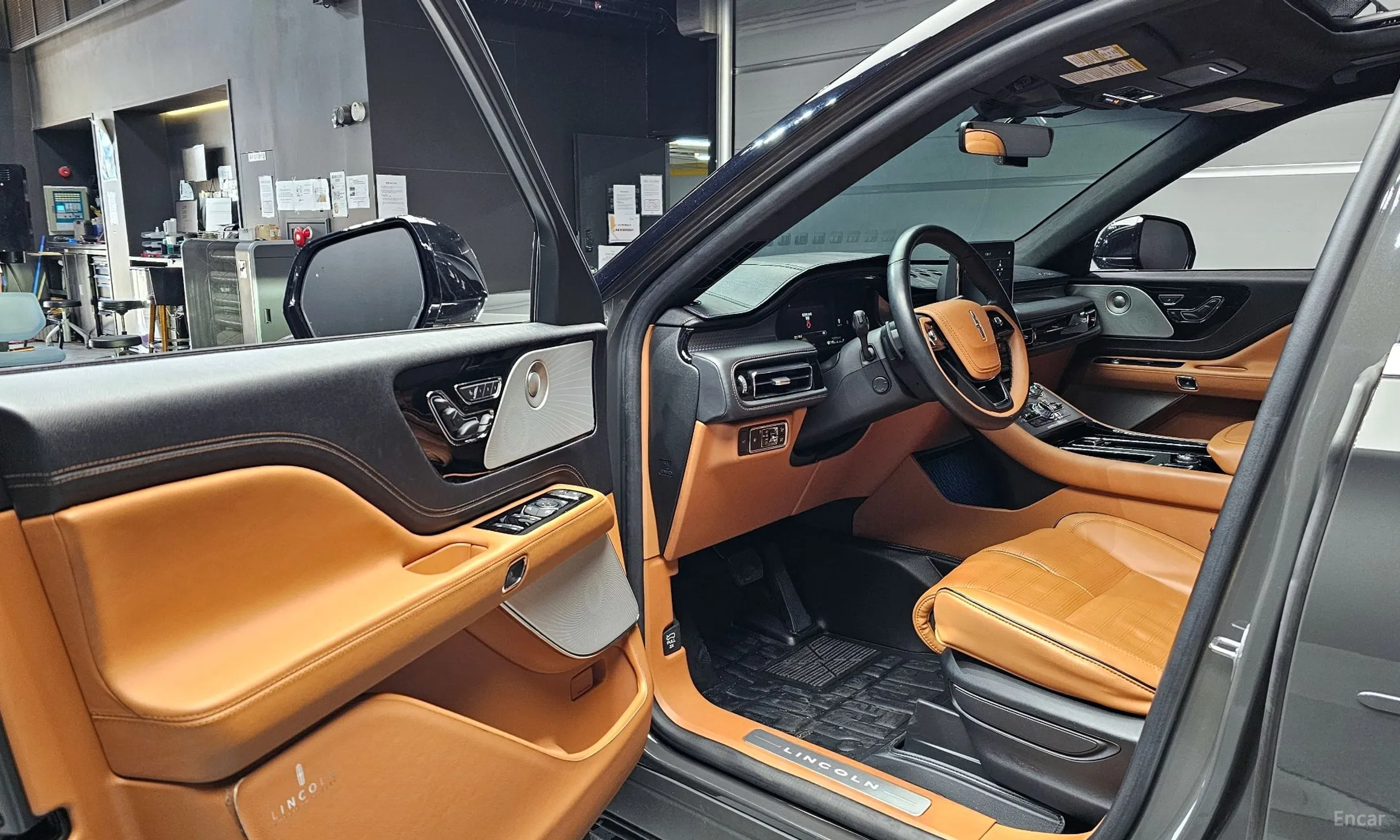 Lincoln Aviator 2nd Generation превью 11
