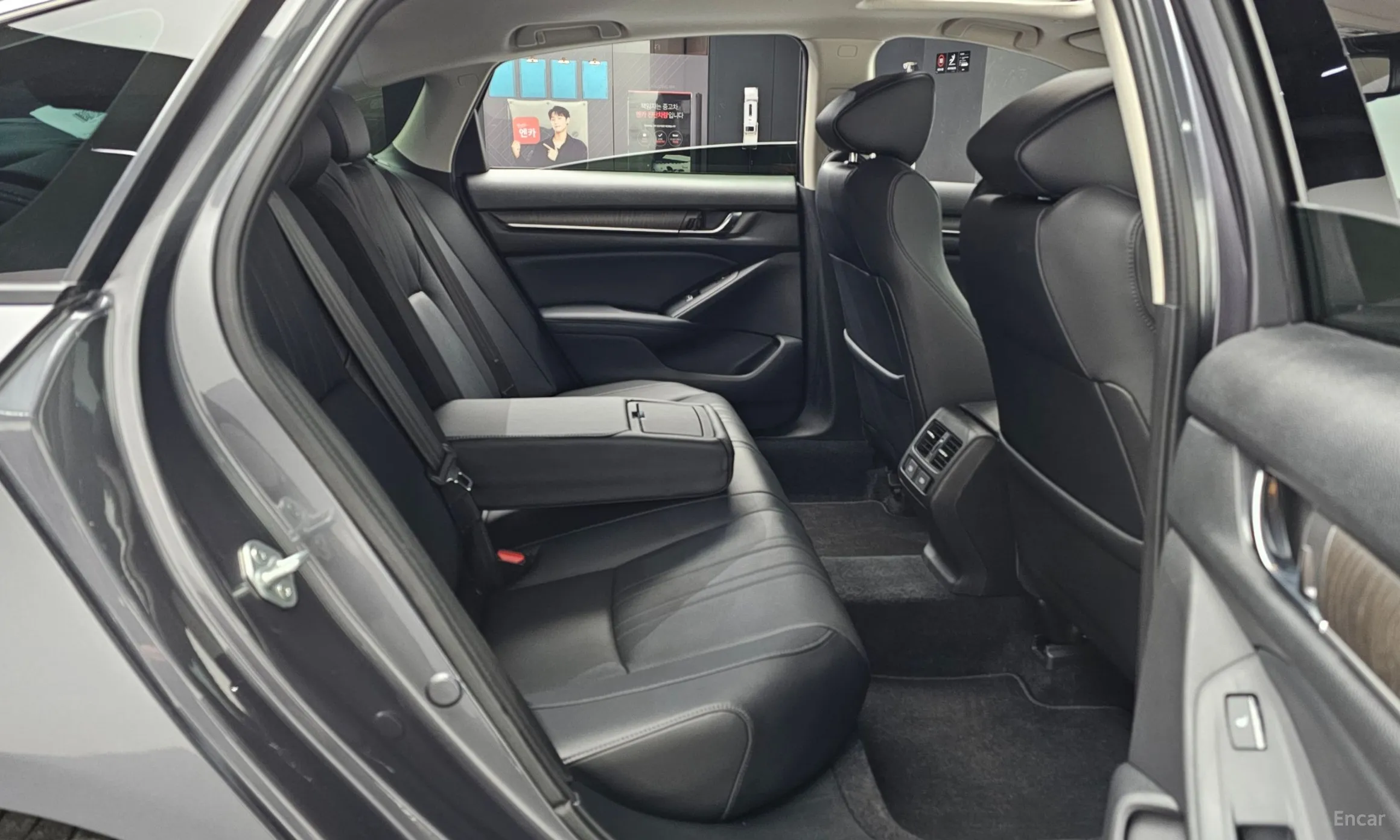 Honda Accord 10th Generation превью 12