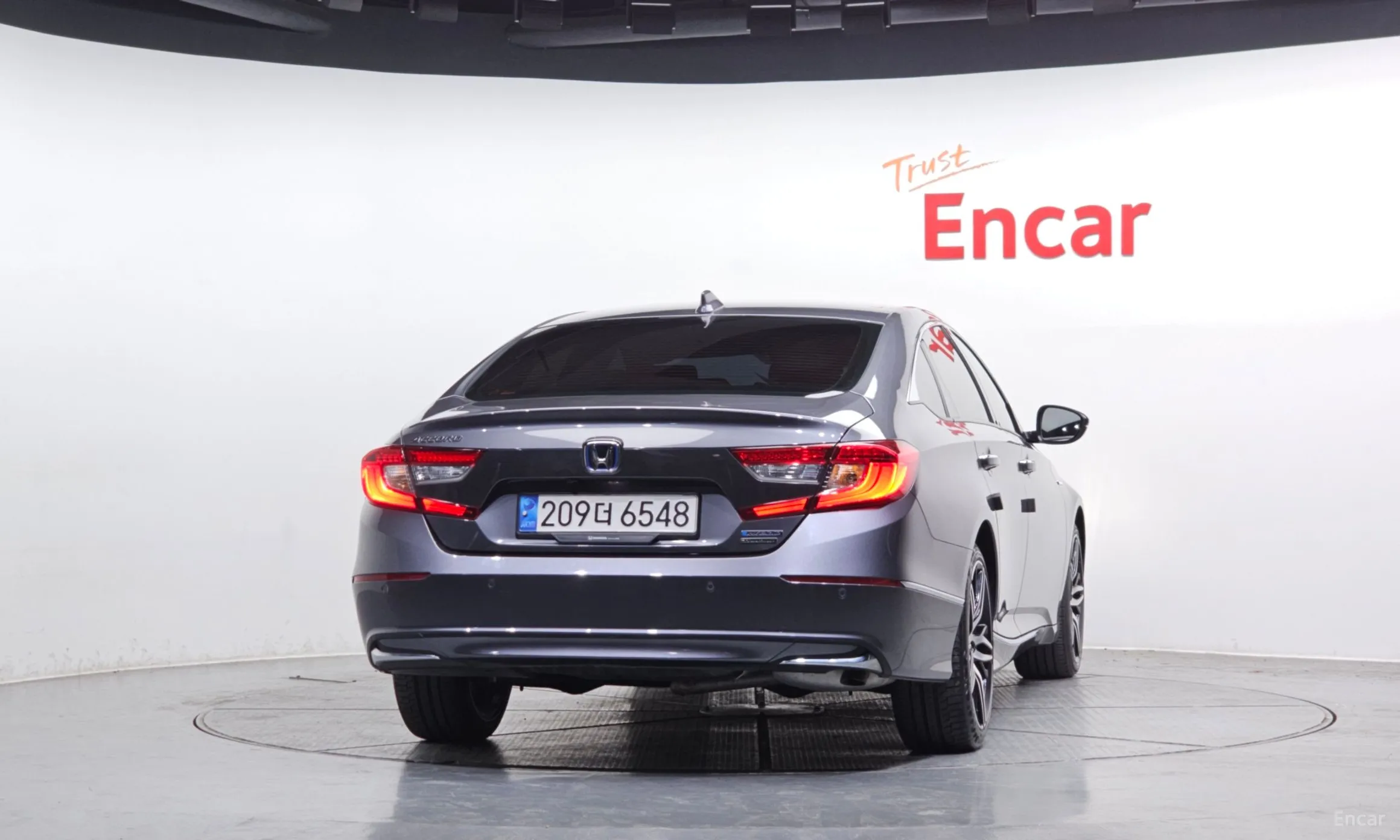 Honda Accord 10th Generation превью 4