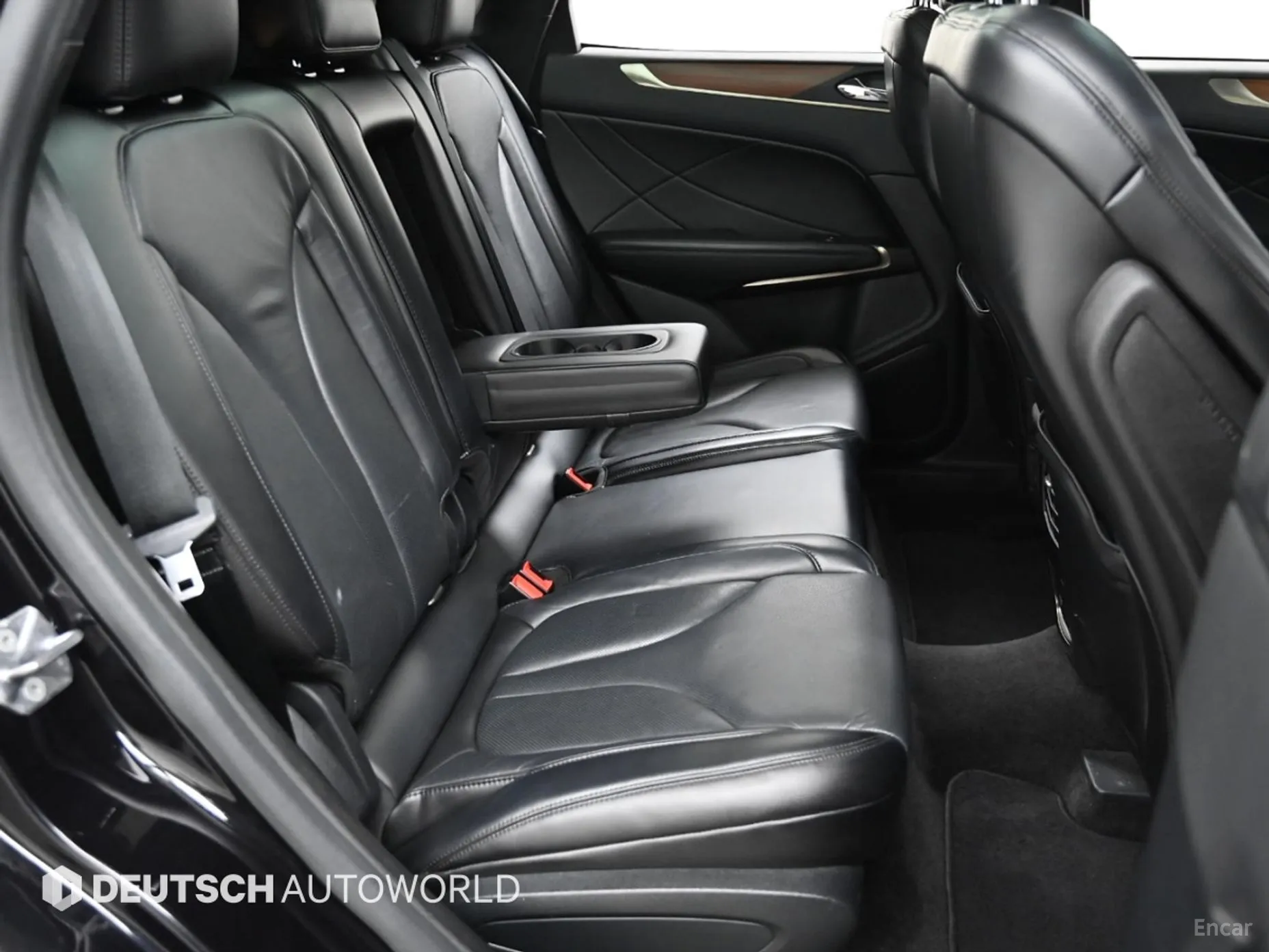 Lincoln MKC превью 12