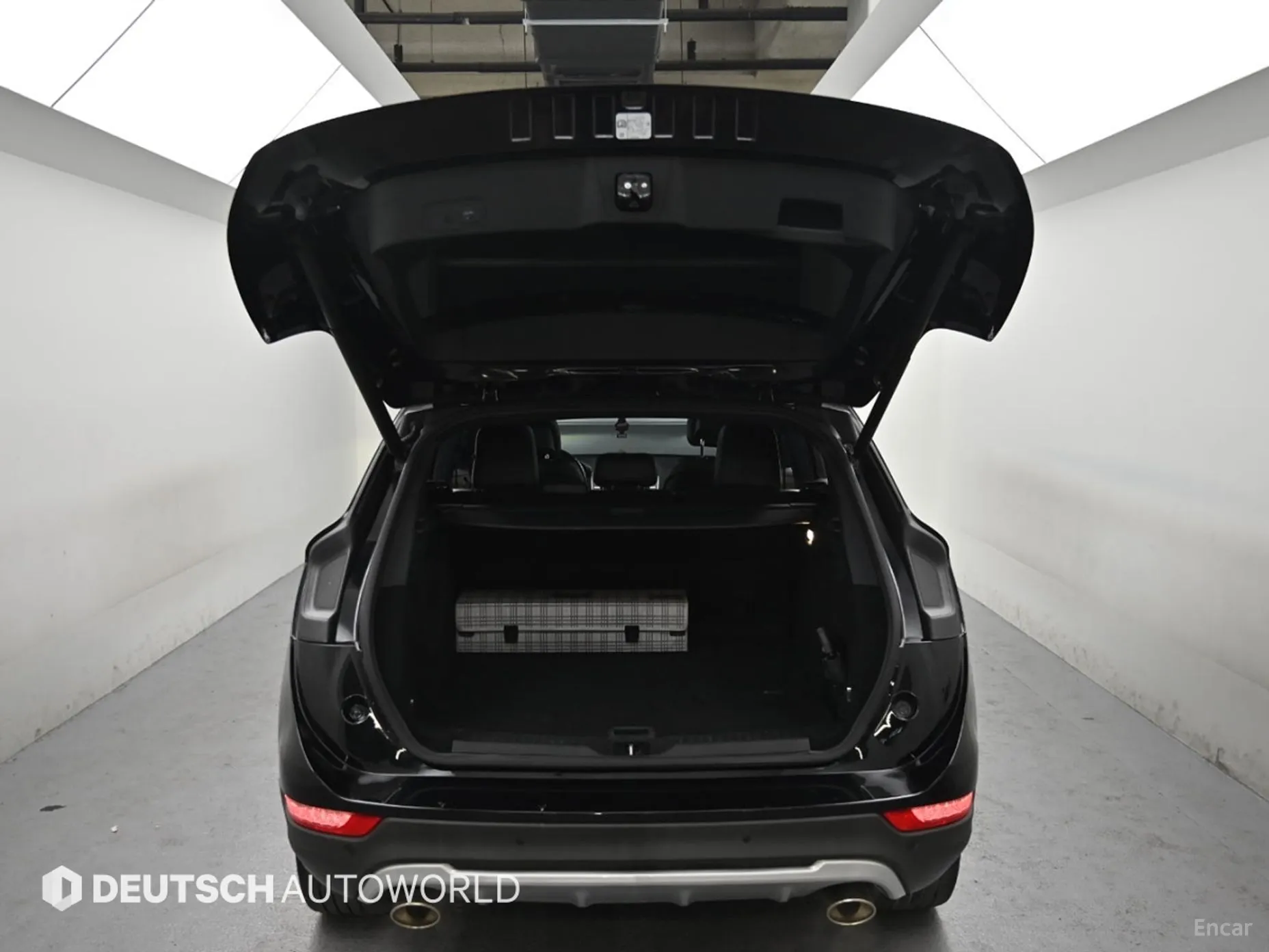 Lincoln MKC превью 19