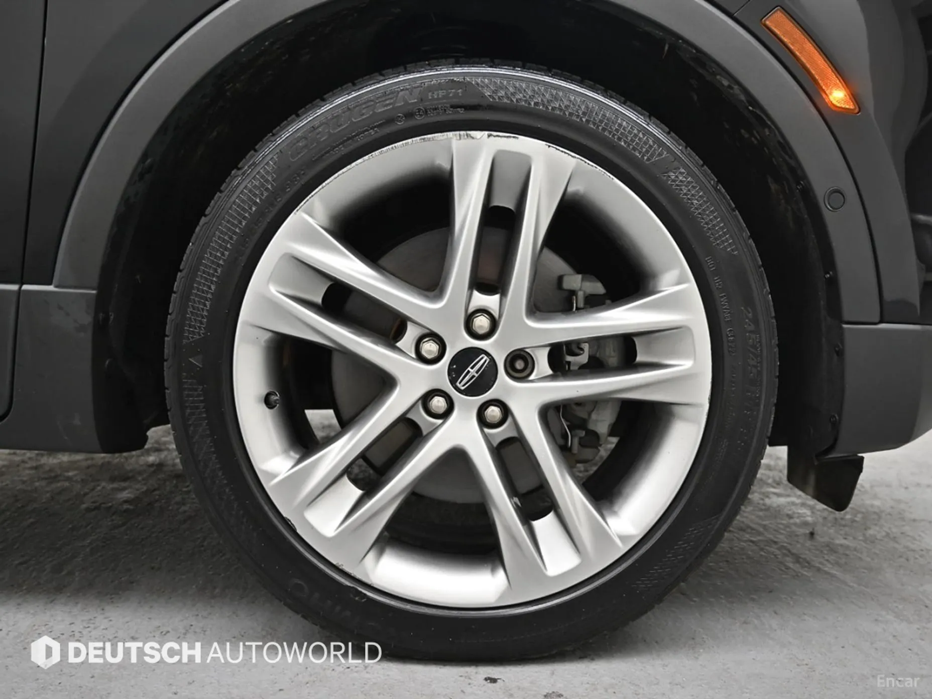 Lincoln MKC превью 5