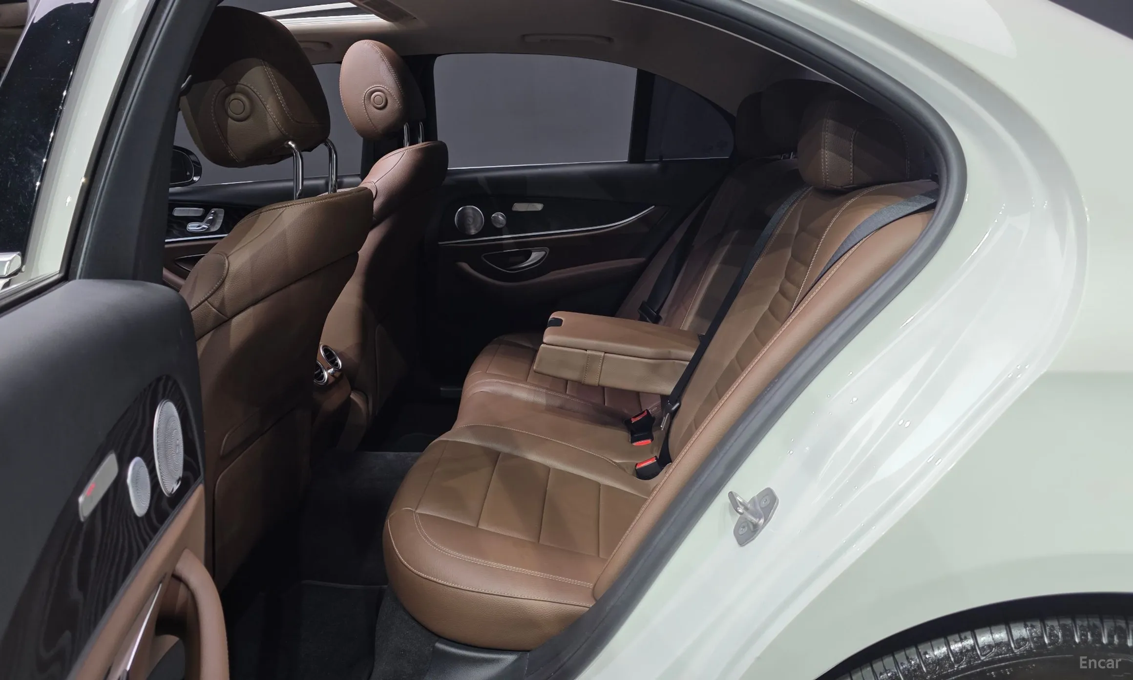 Mercedes Benz E-Class W213 превью 12
