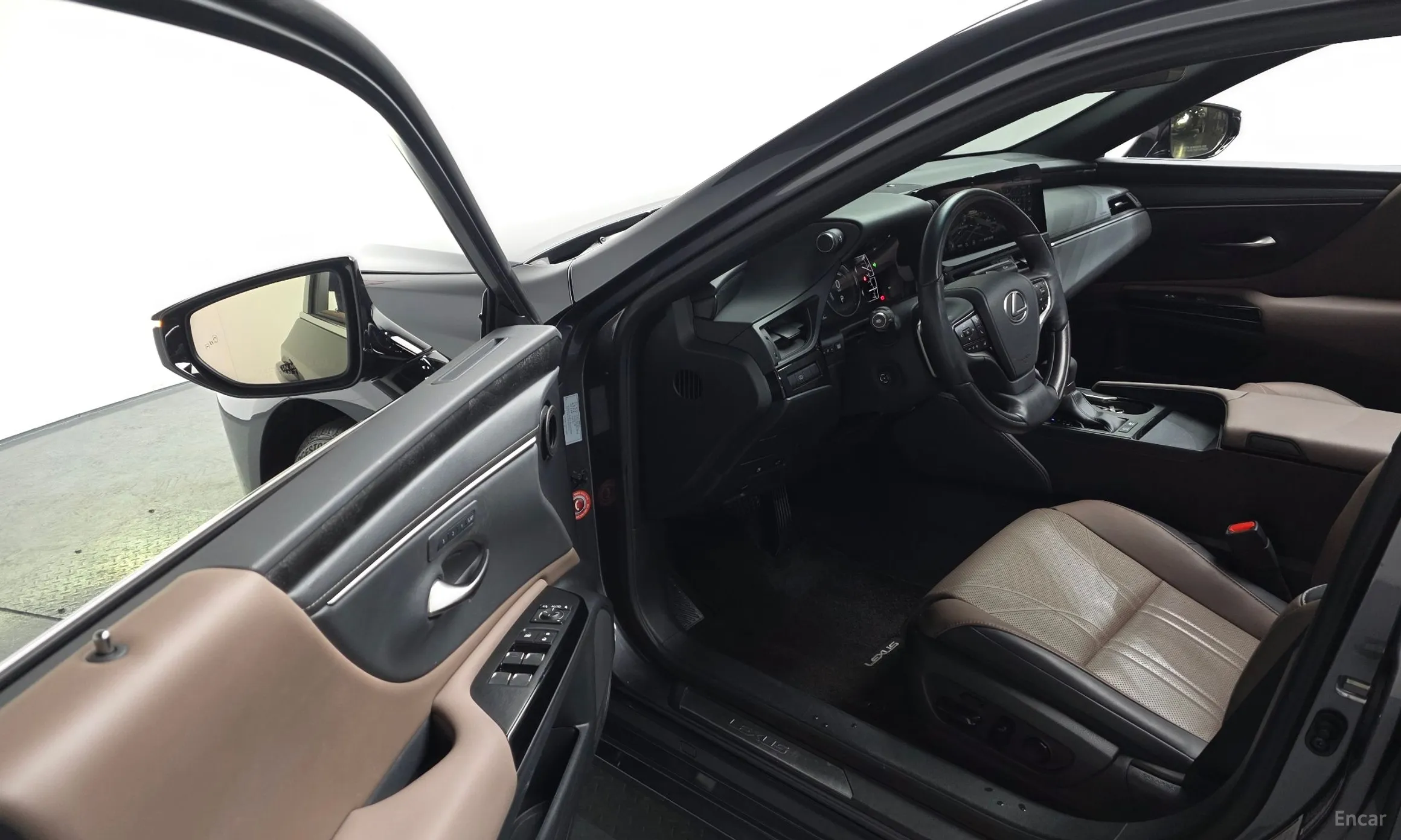 Lexus ES300h 7th Generation превью 12