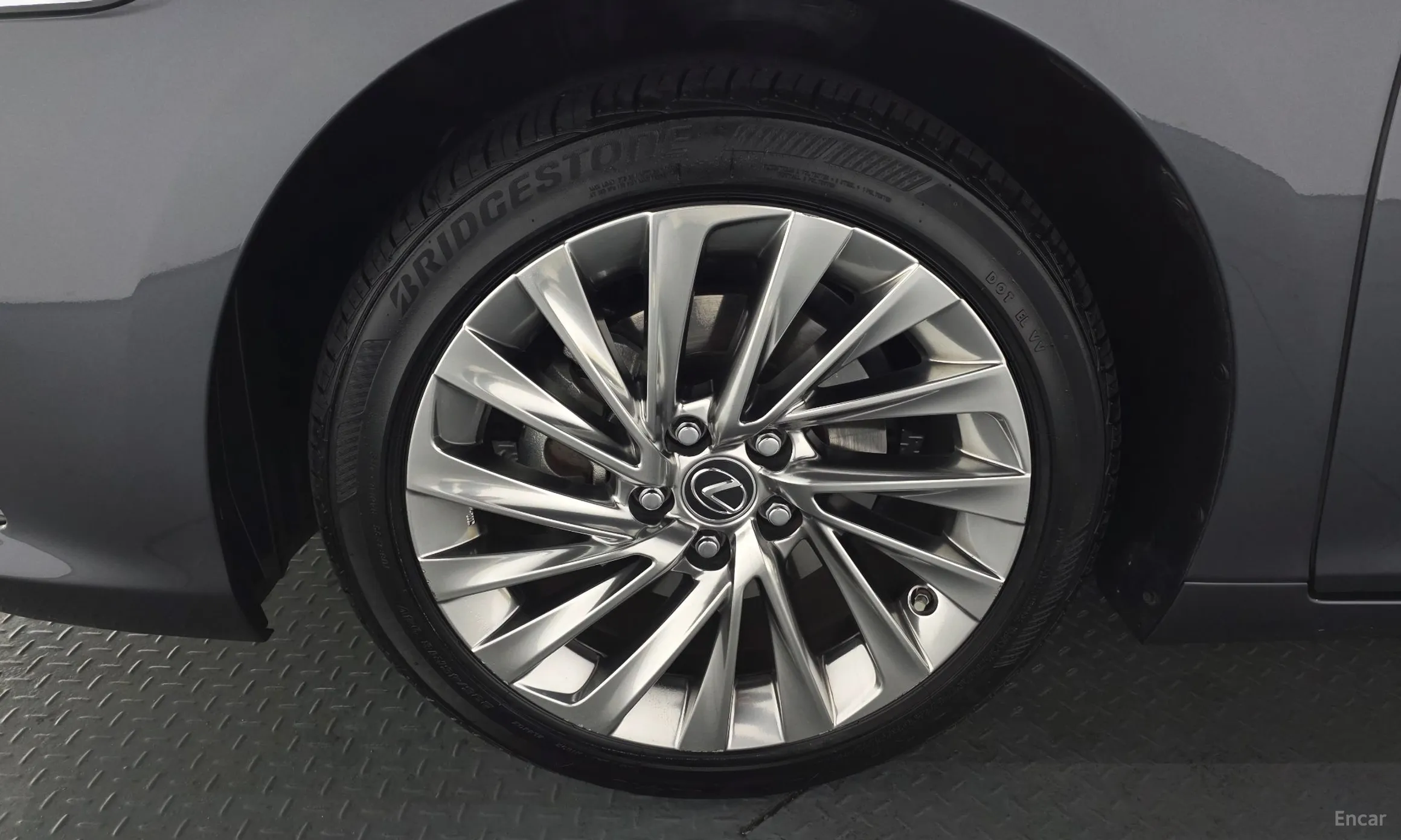 Lexus ES300h 7th Generation превью 5