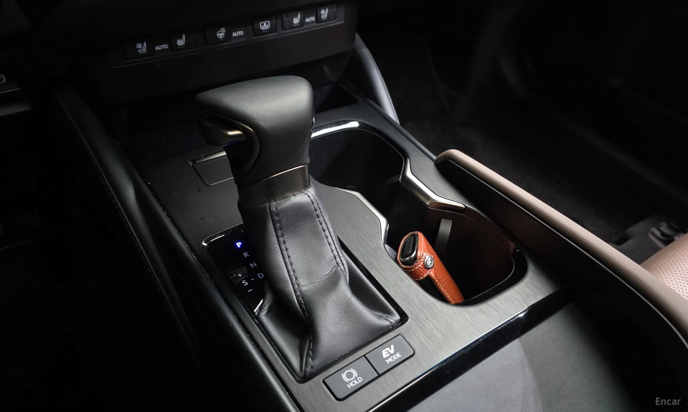 Lexus ES300h 7th Generation превью 9