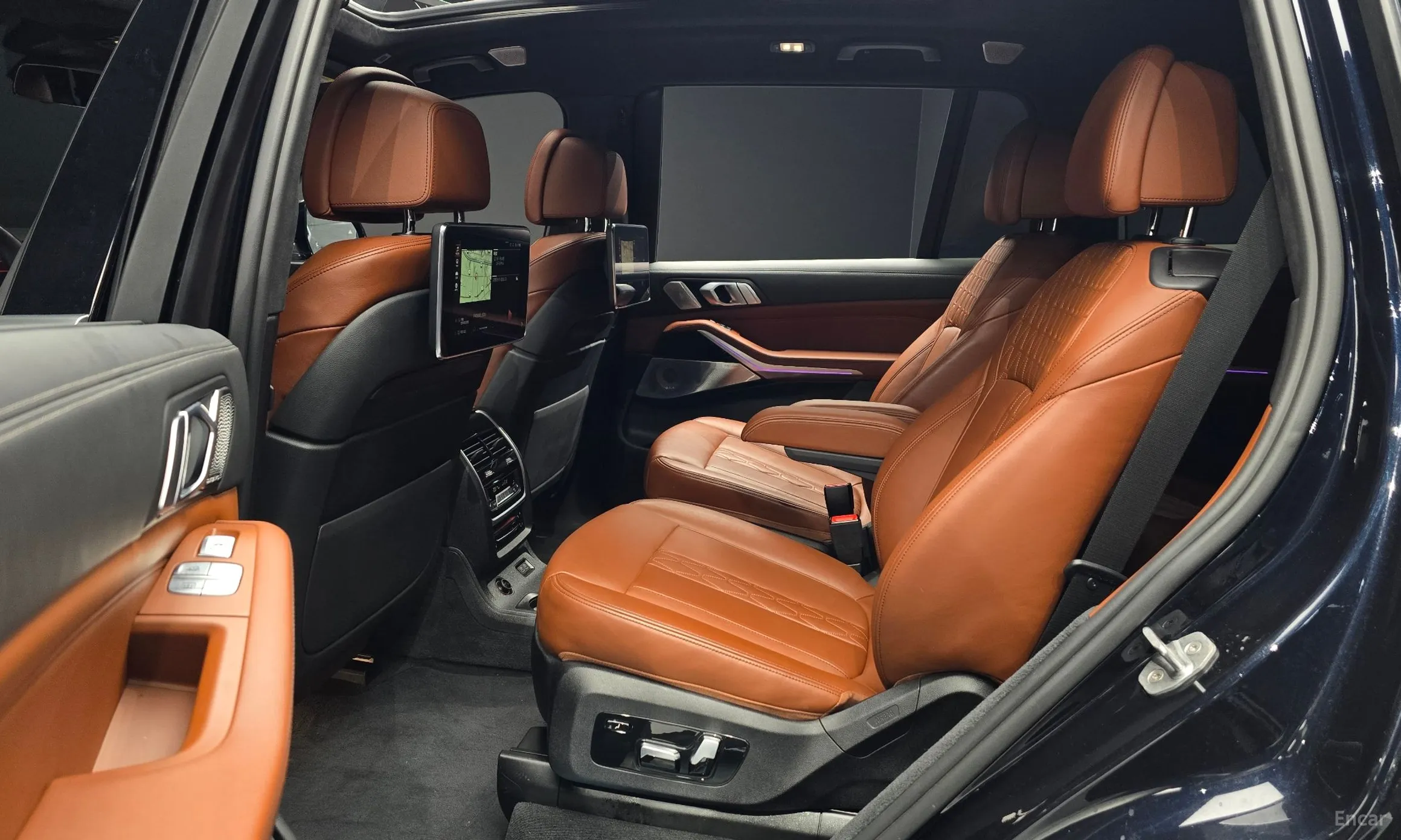 BMW X7 (G07) превью 12