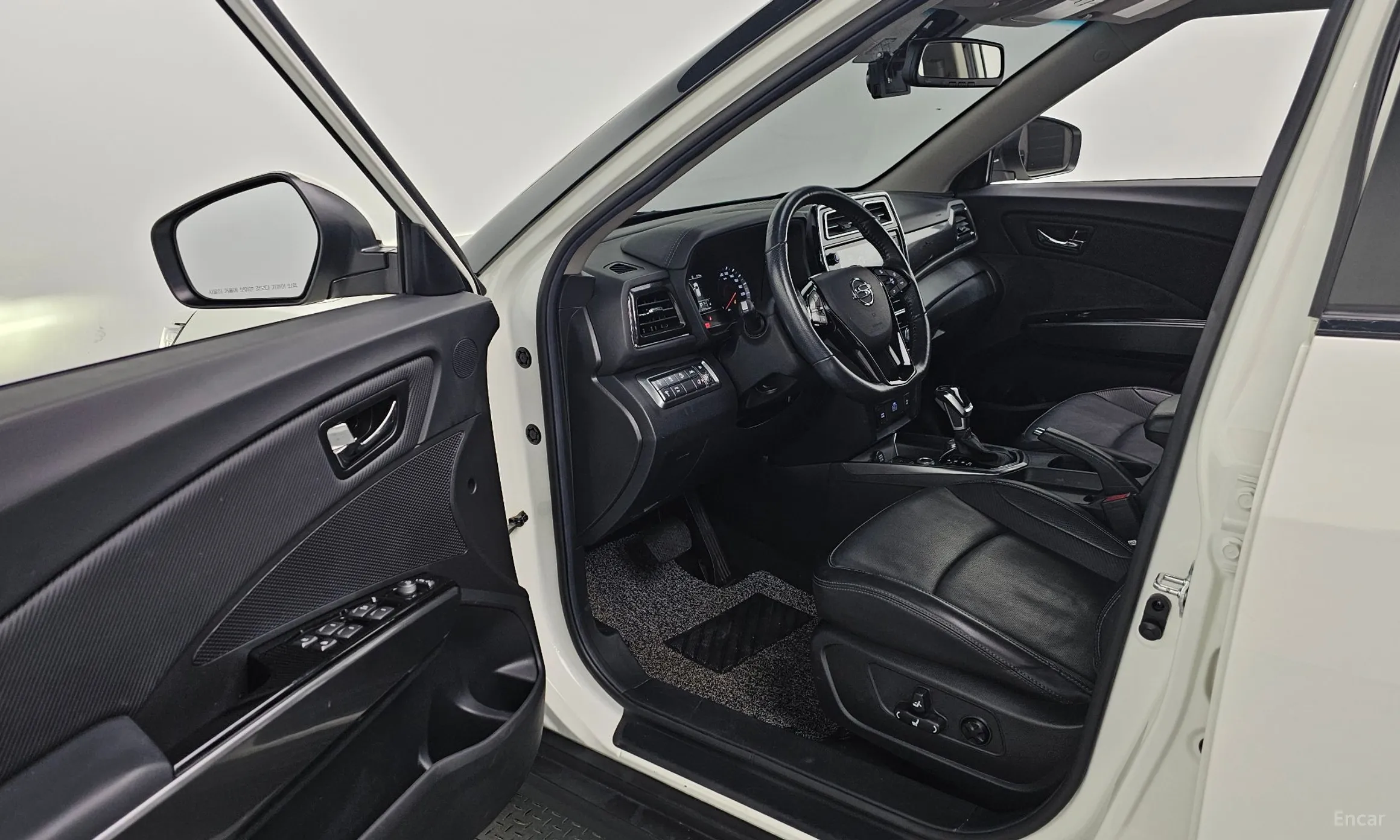 KG Mobility (SsangYong) Berry New Tivoli превью 10