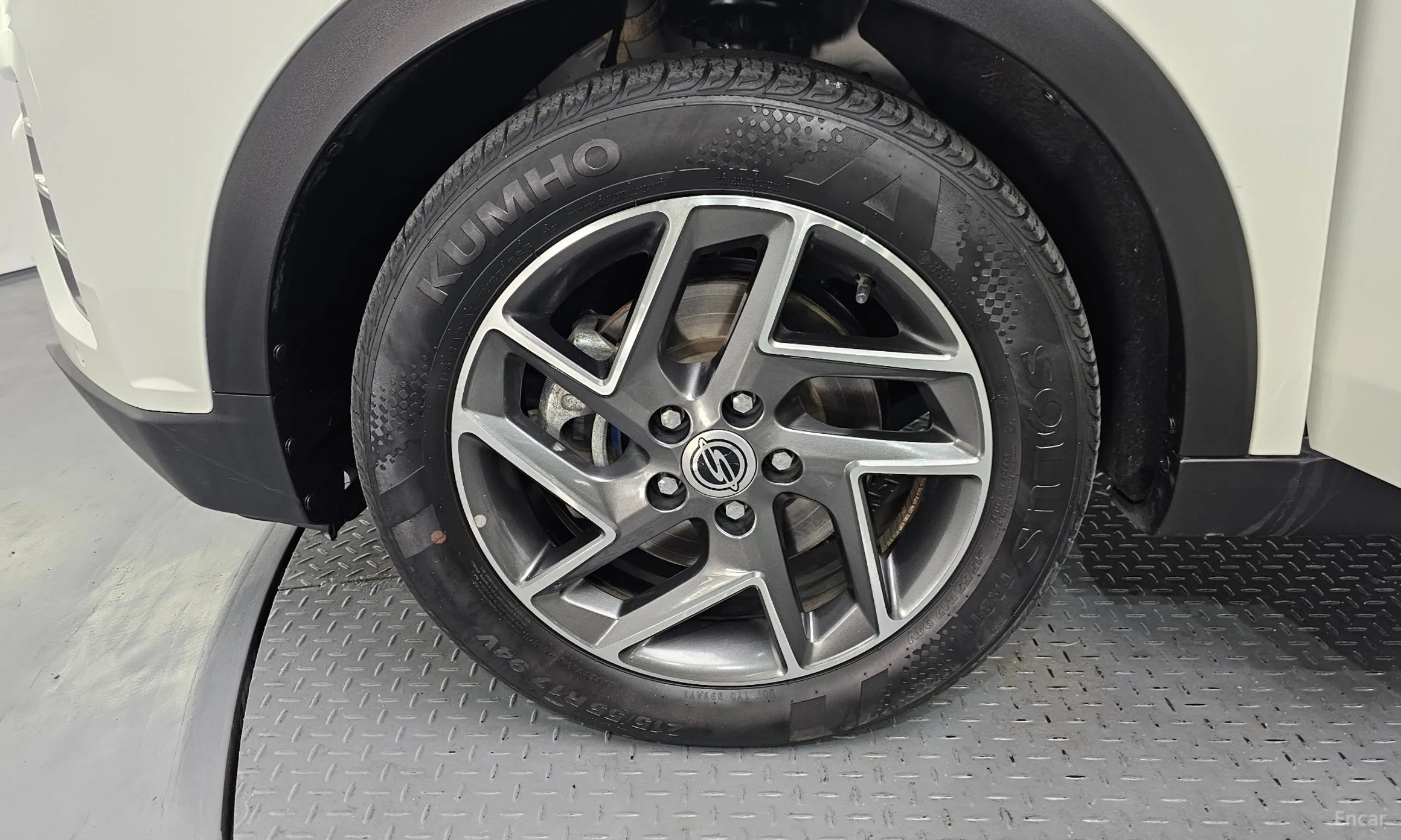 KG Mobility (SsangYong) Berry New Tivoli превью 5