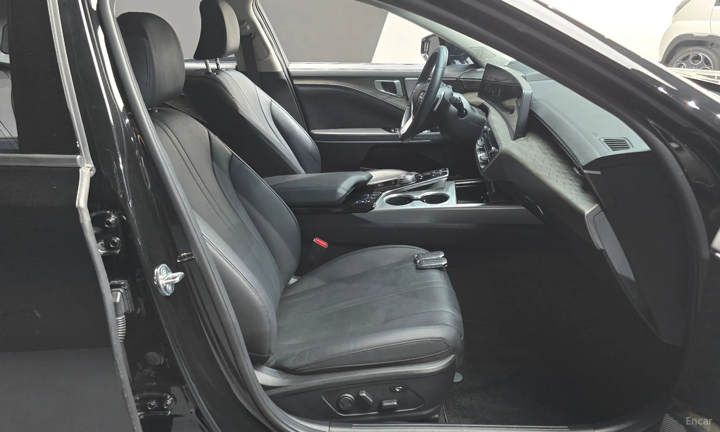 Kia K8 превью 10