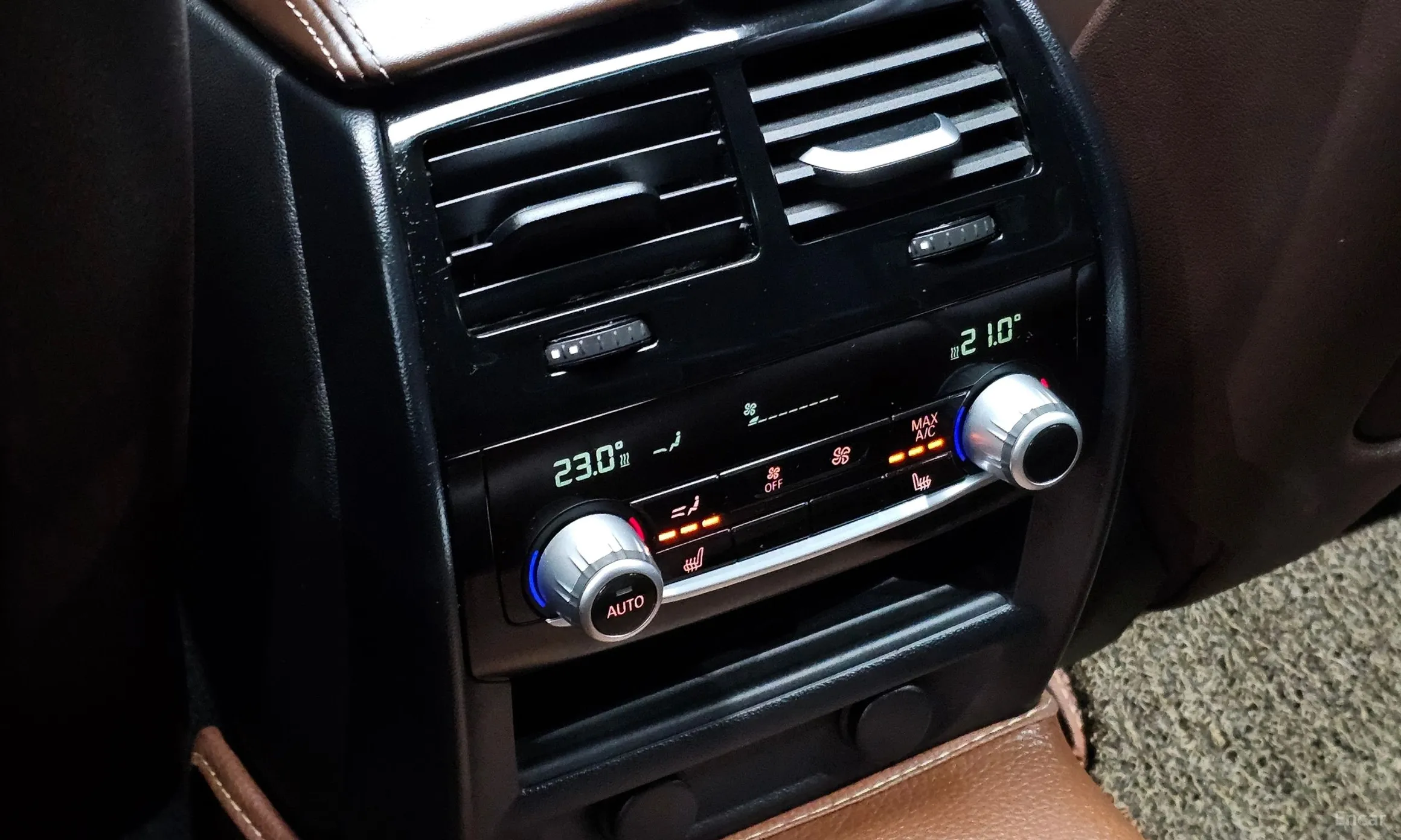 BMW 5 Series (G30) превью 18