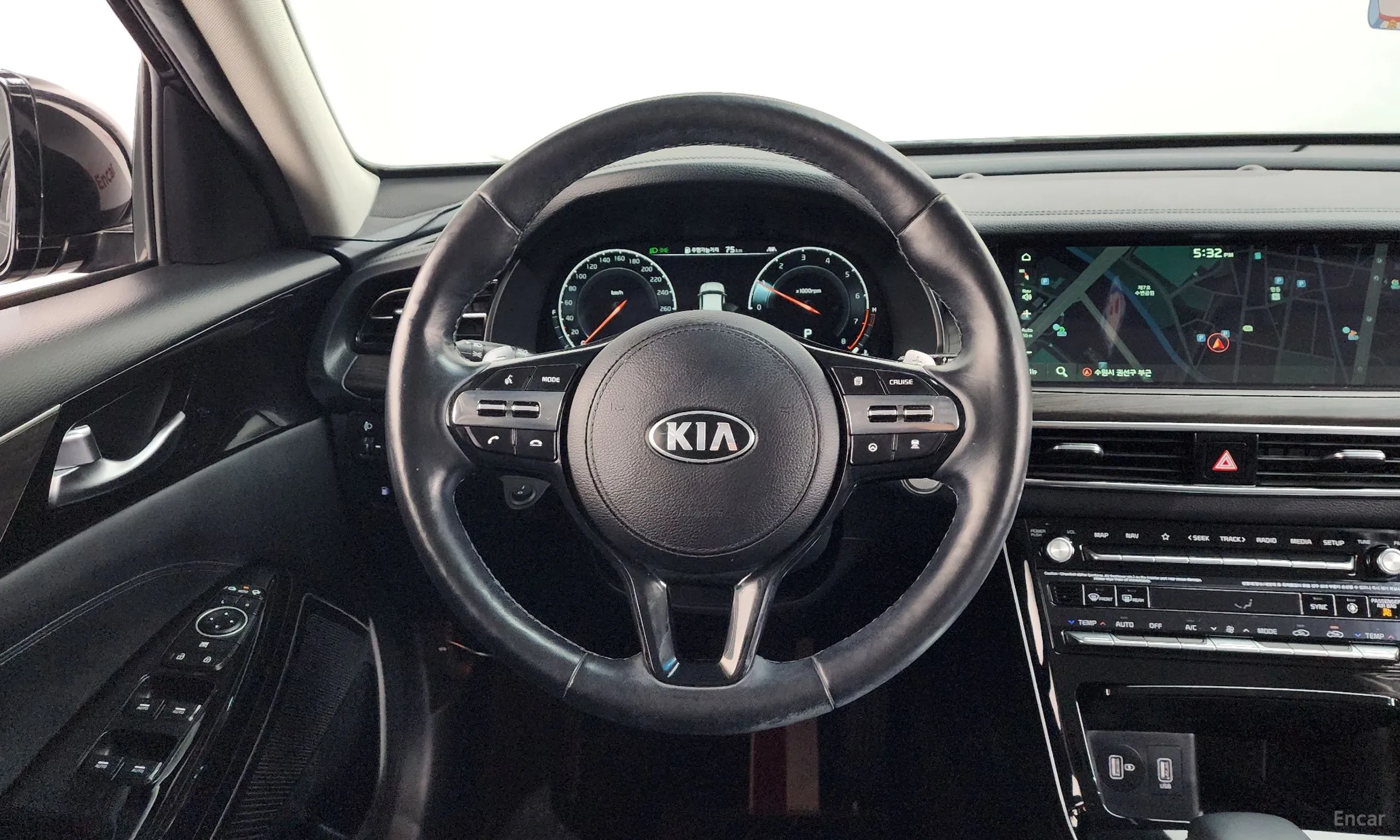 Kia K7 Premier превью 13