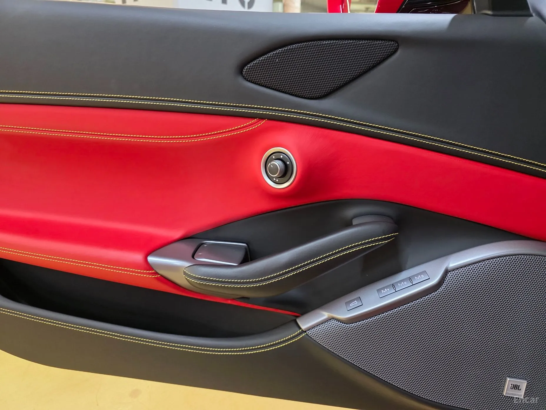 Ferrari Portofino превью 14