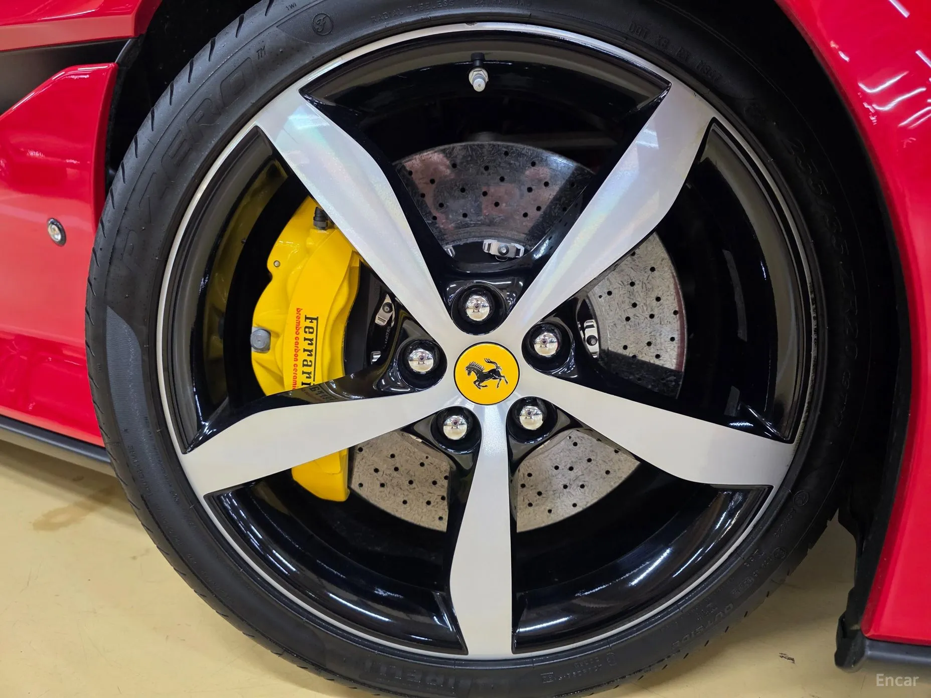 Ferrari Portofino превью 5
