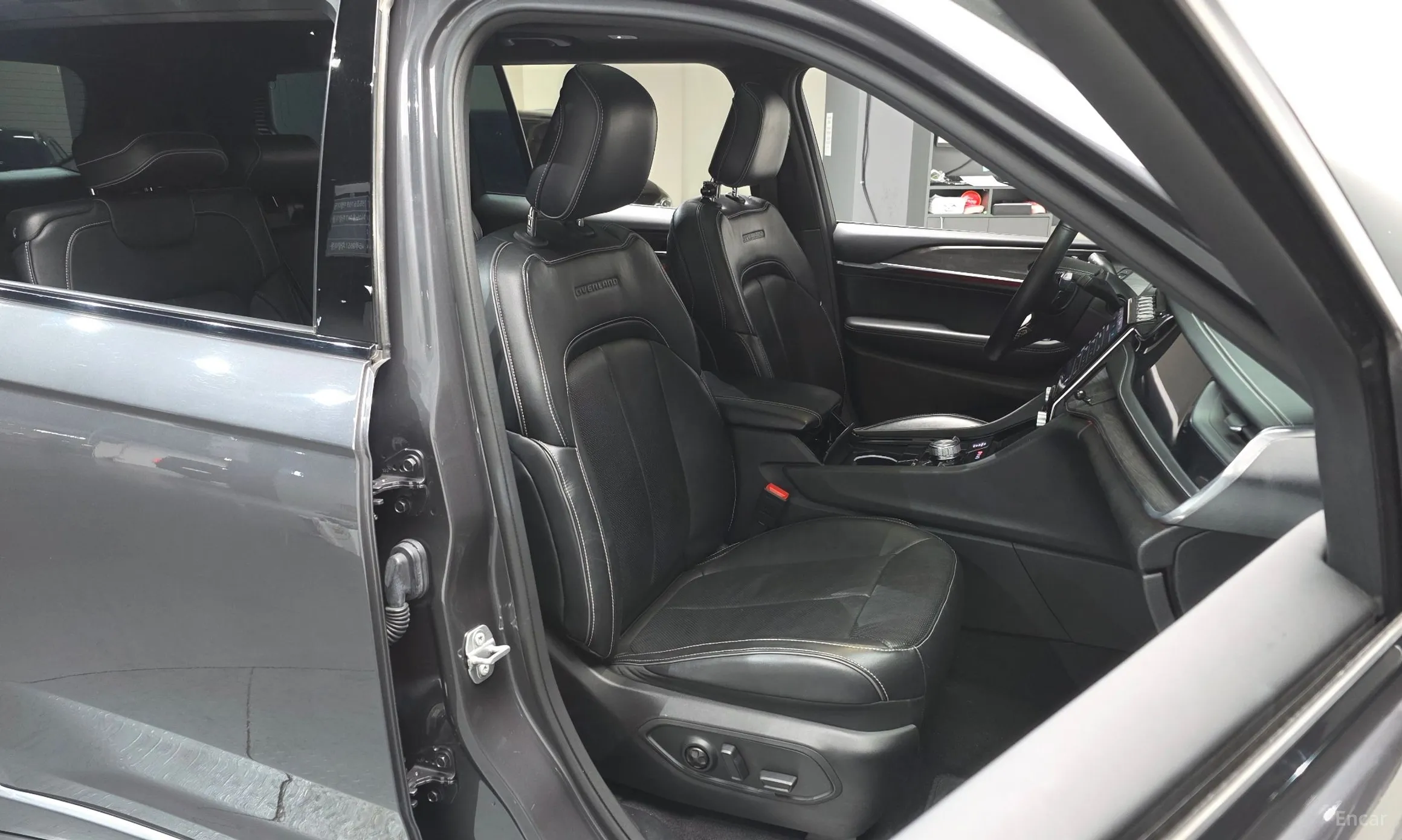 Jeep Grand Cherokee (WL) превью 12