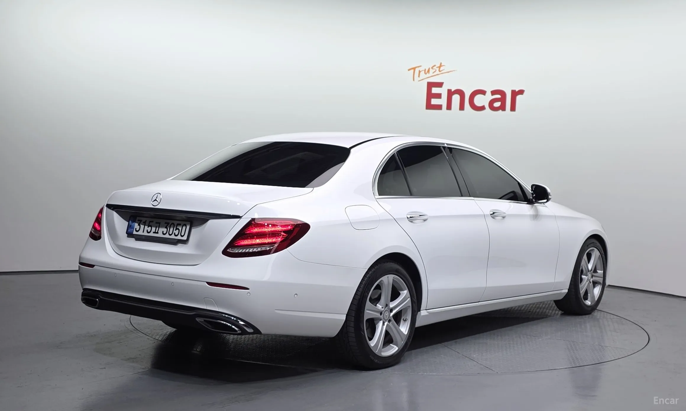 Mercedes Benz E-Class W213