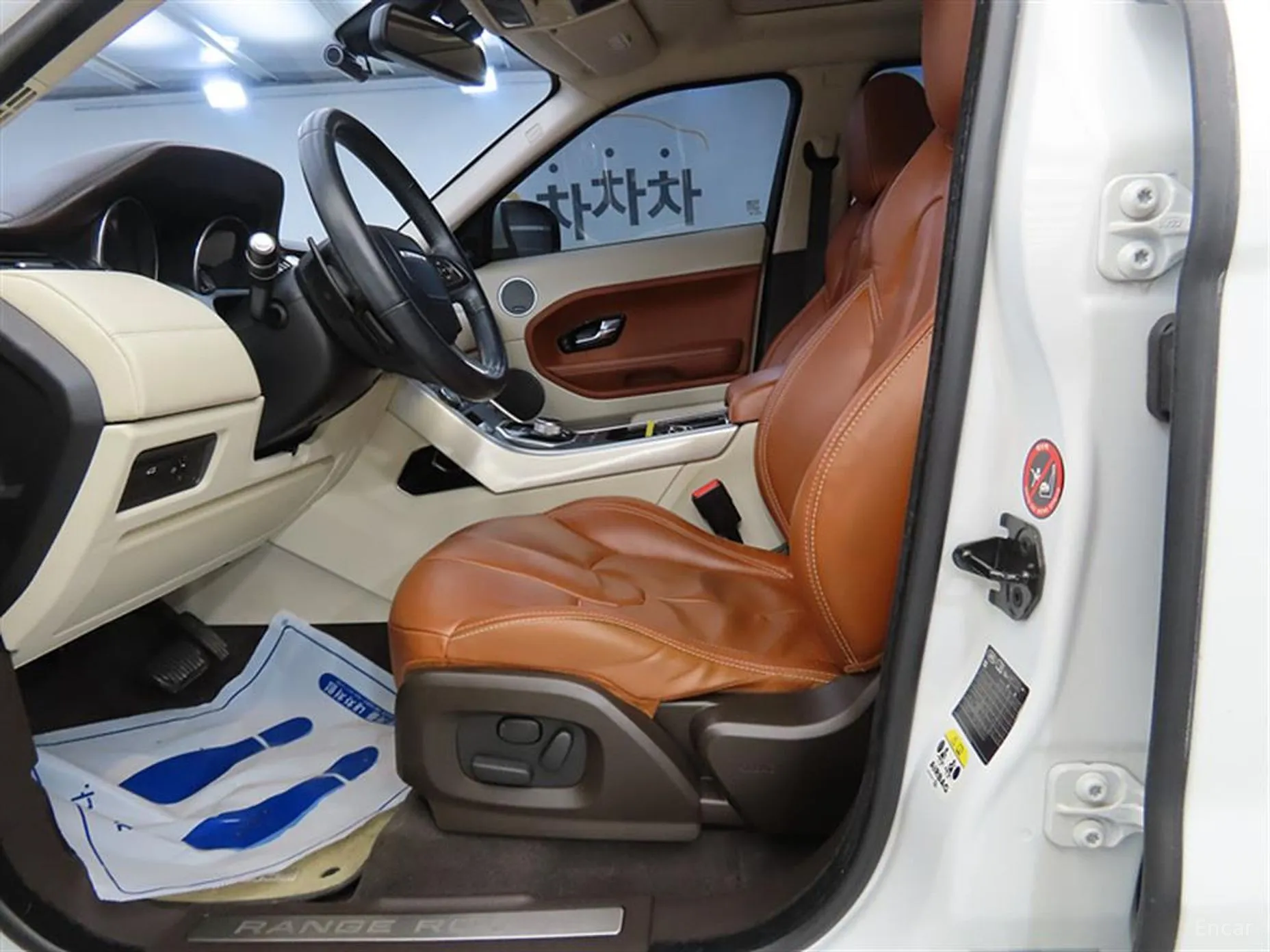 Land Rover Range Rover Evoque превью 5