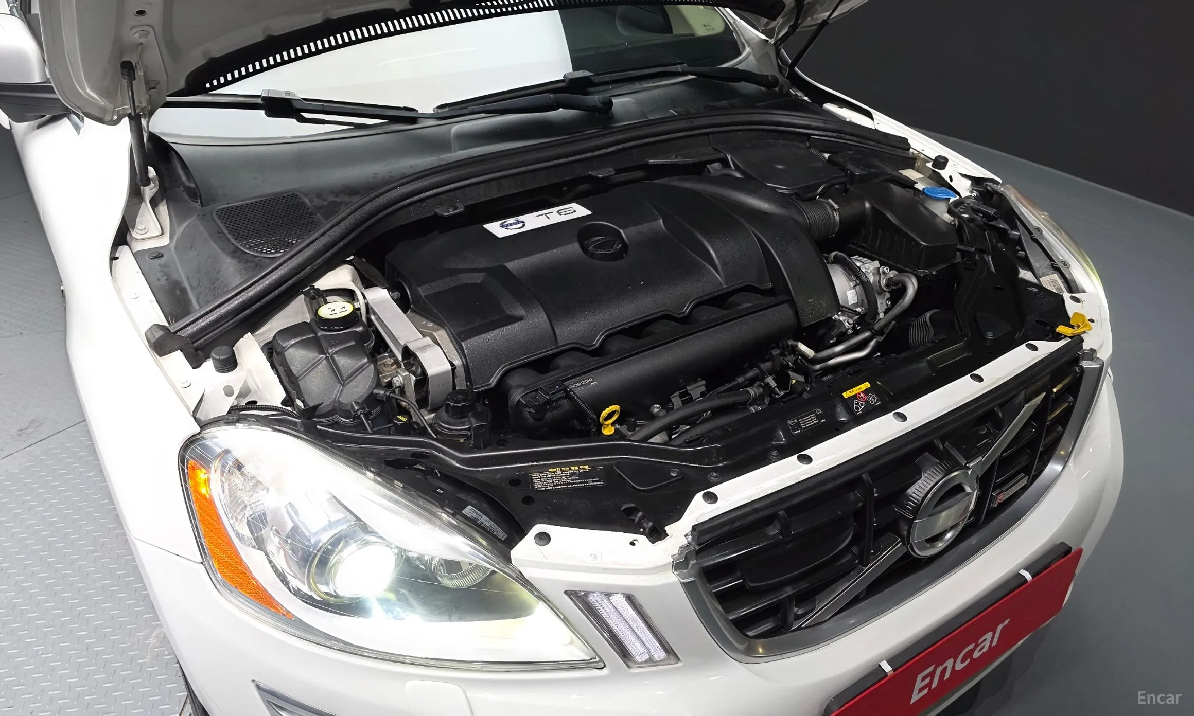 Volvo XC60 превью 6