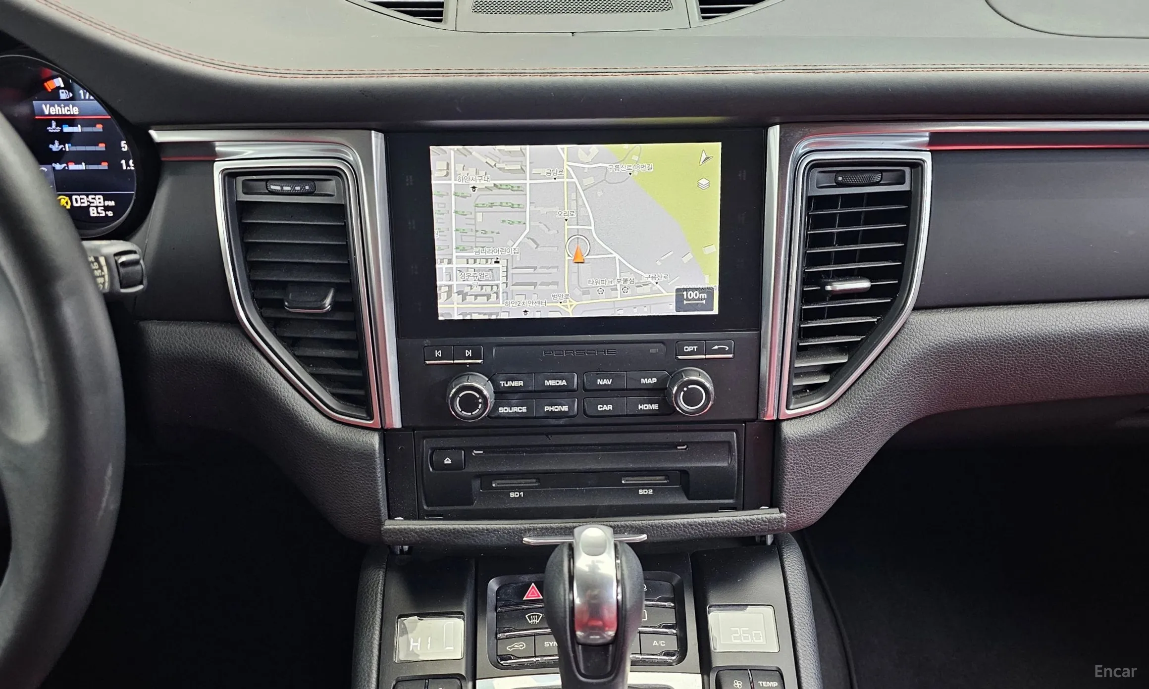 Porsche Macan превью 14