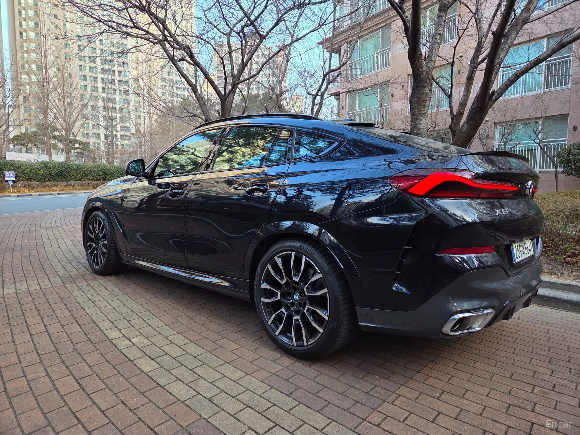 BMW X6 (G06) превью 19