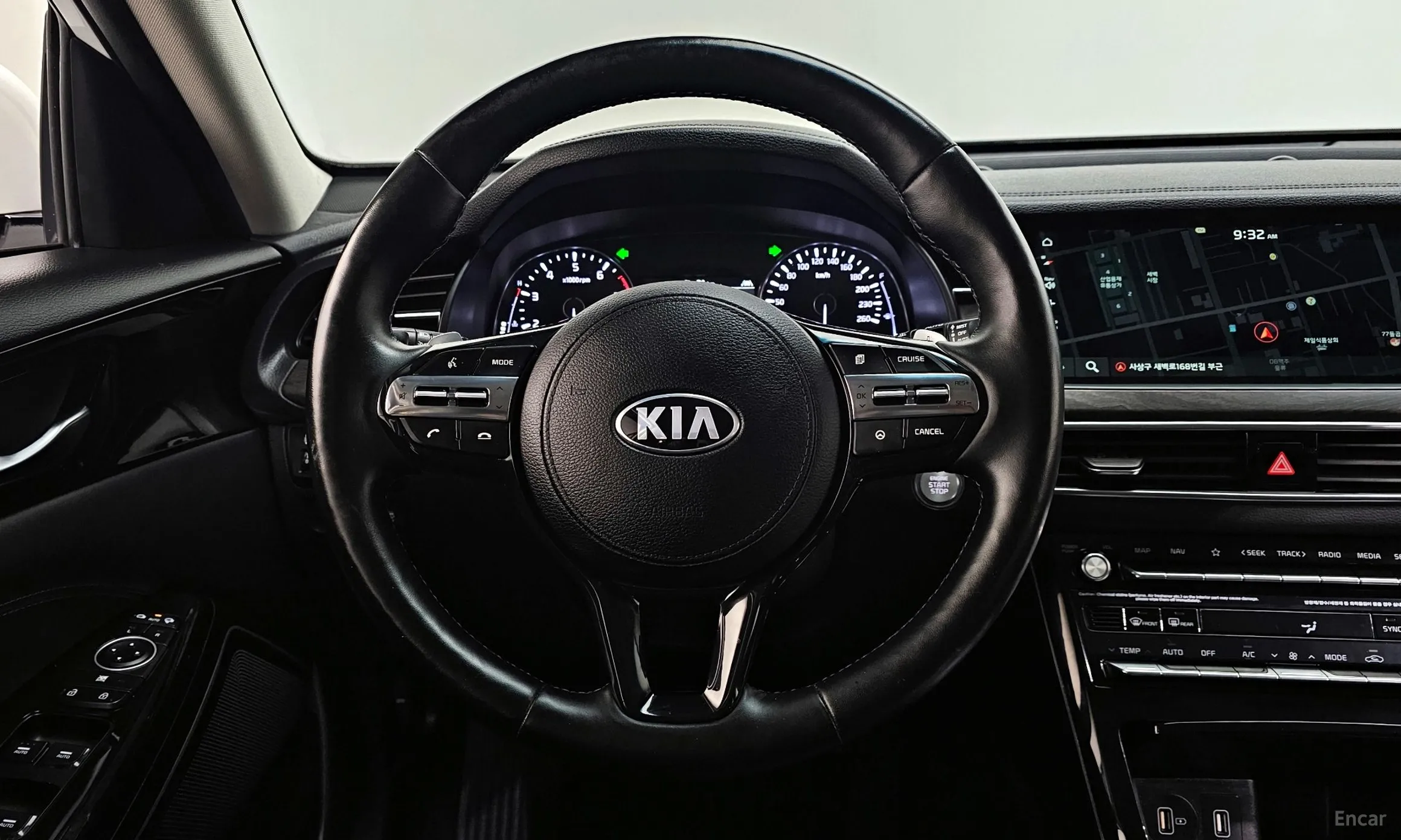 Kia K7 Premier превью 14