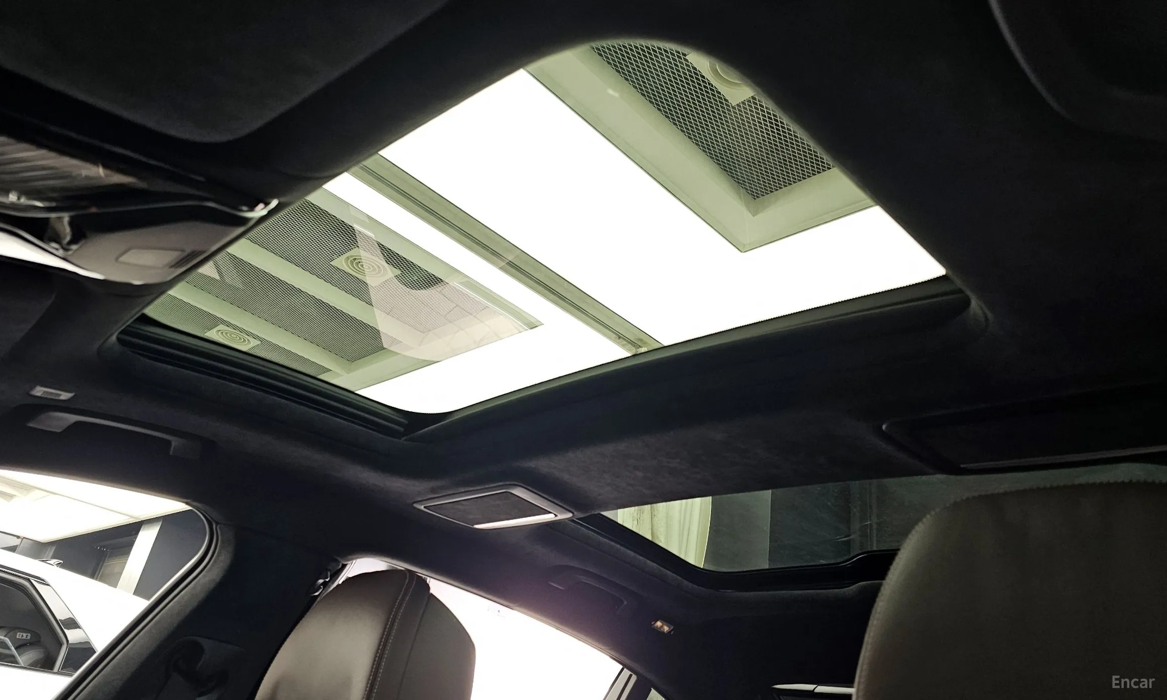 BMW 7 Series (G11) превью 18