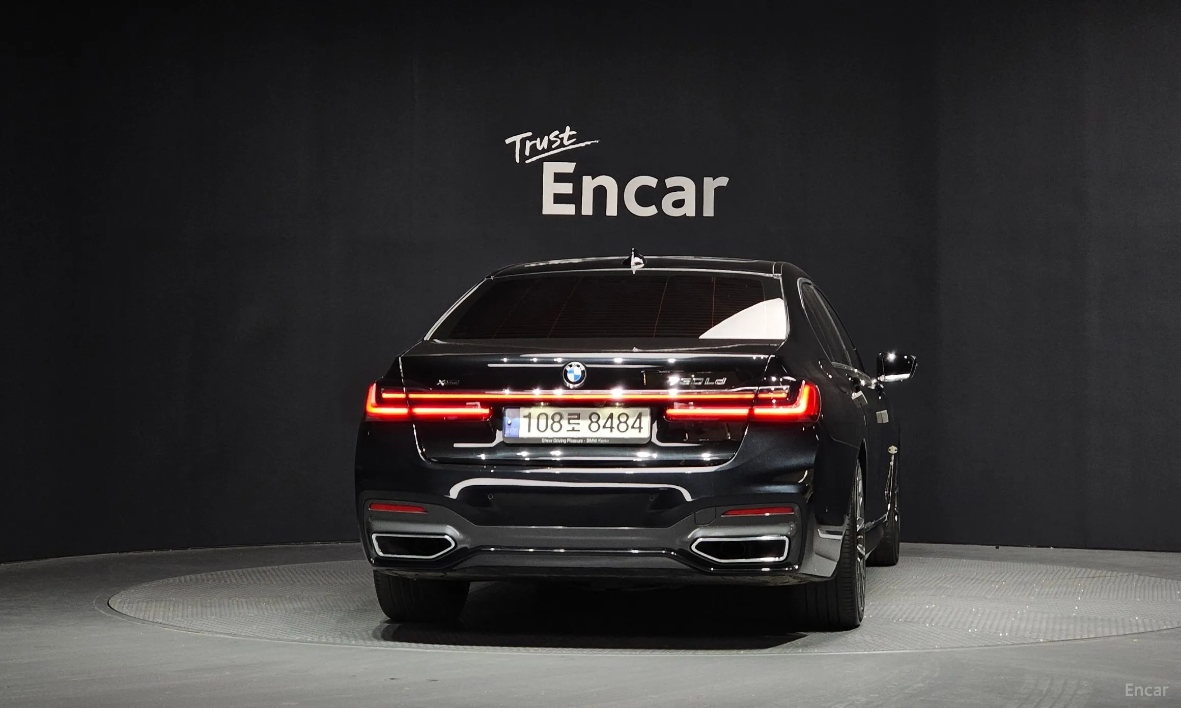 BMW 7 Series (G11) превью 4