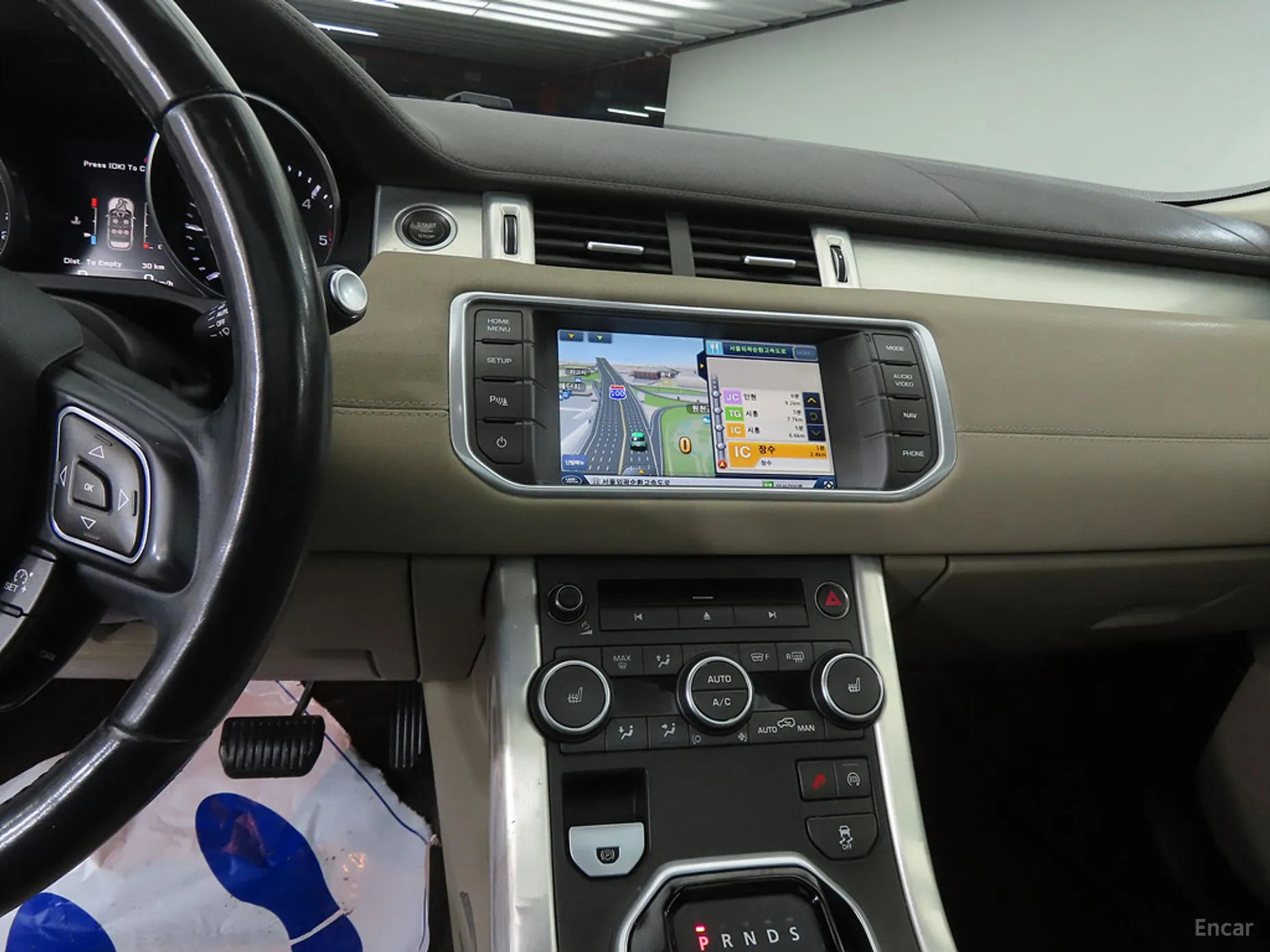 Land Rover Range Rover Evoque превью 10