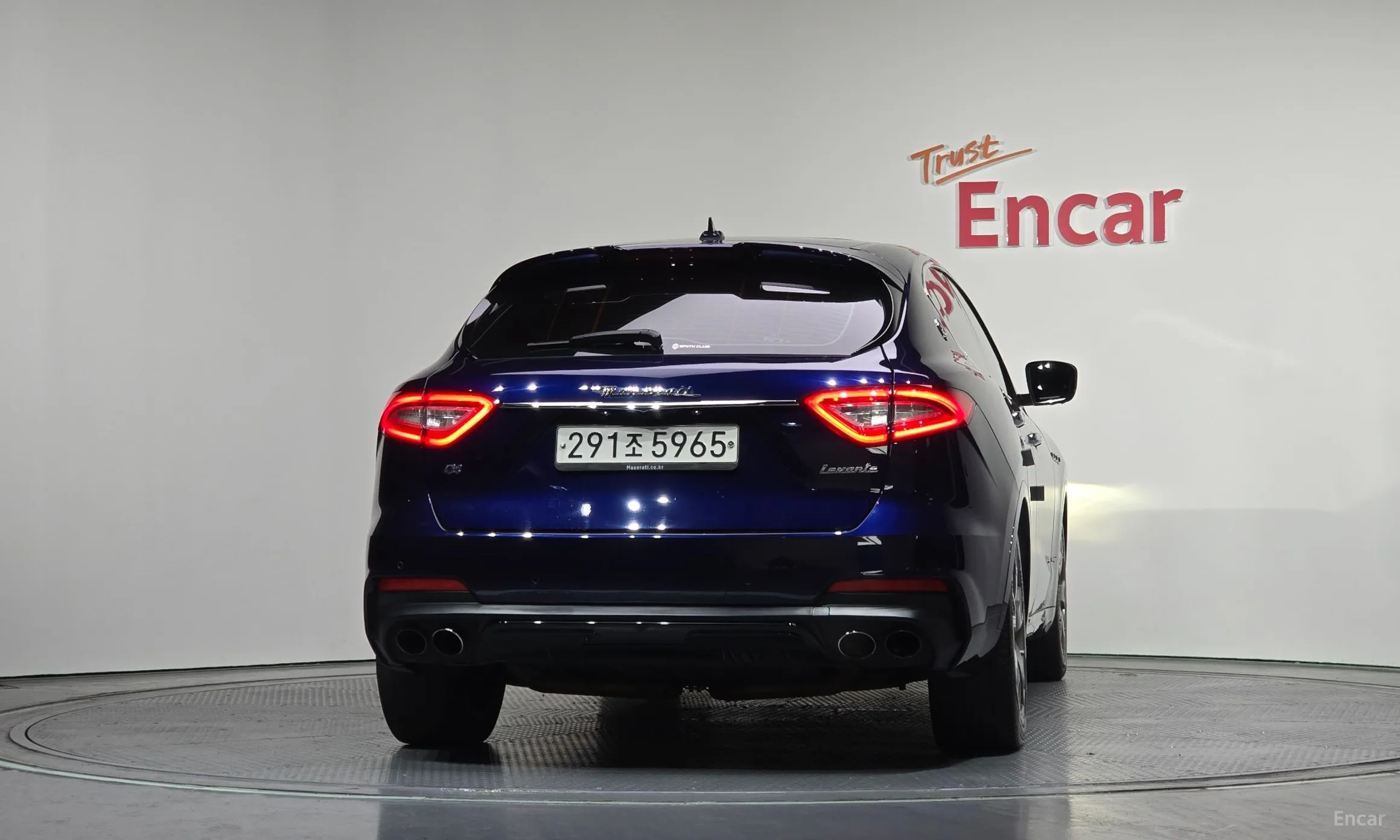 Maserati Levante превью 4