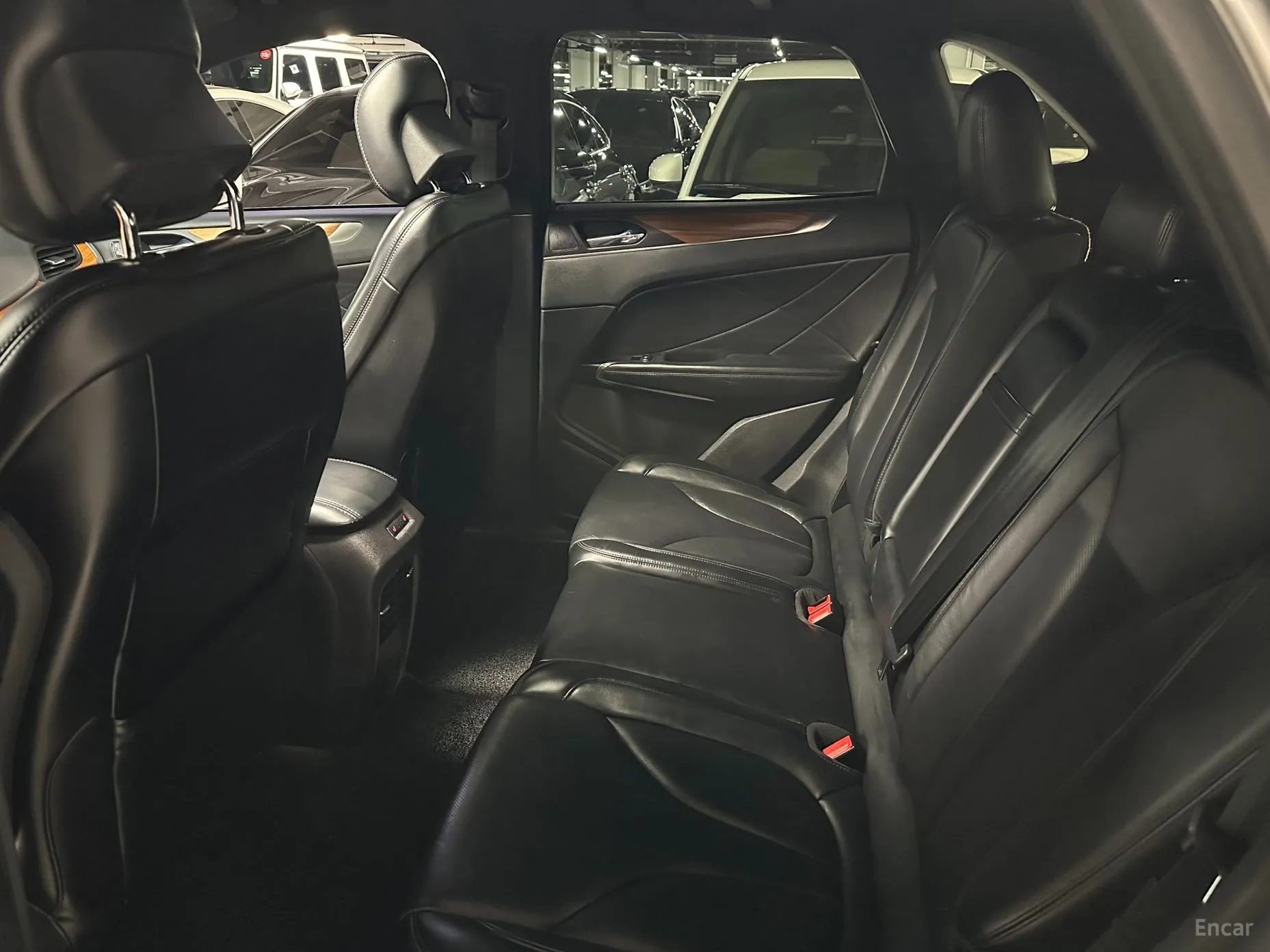 Lincoln MKC превью 8