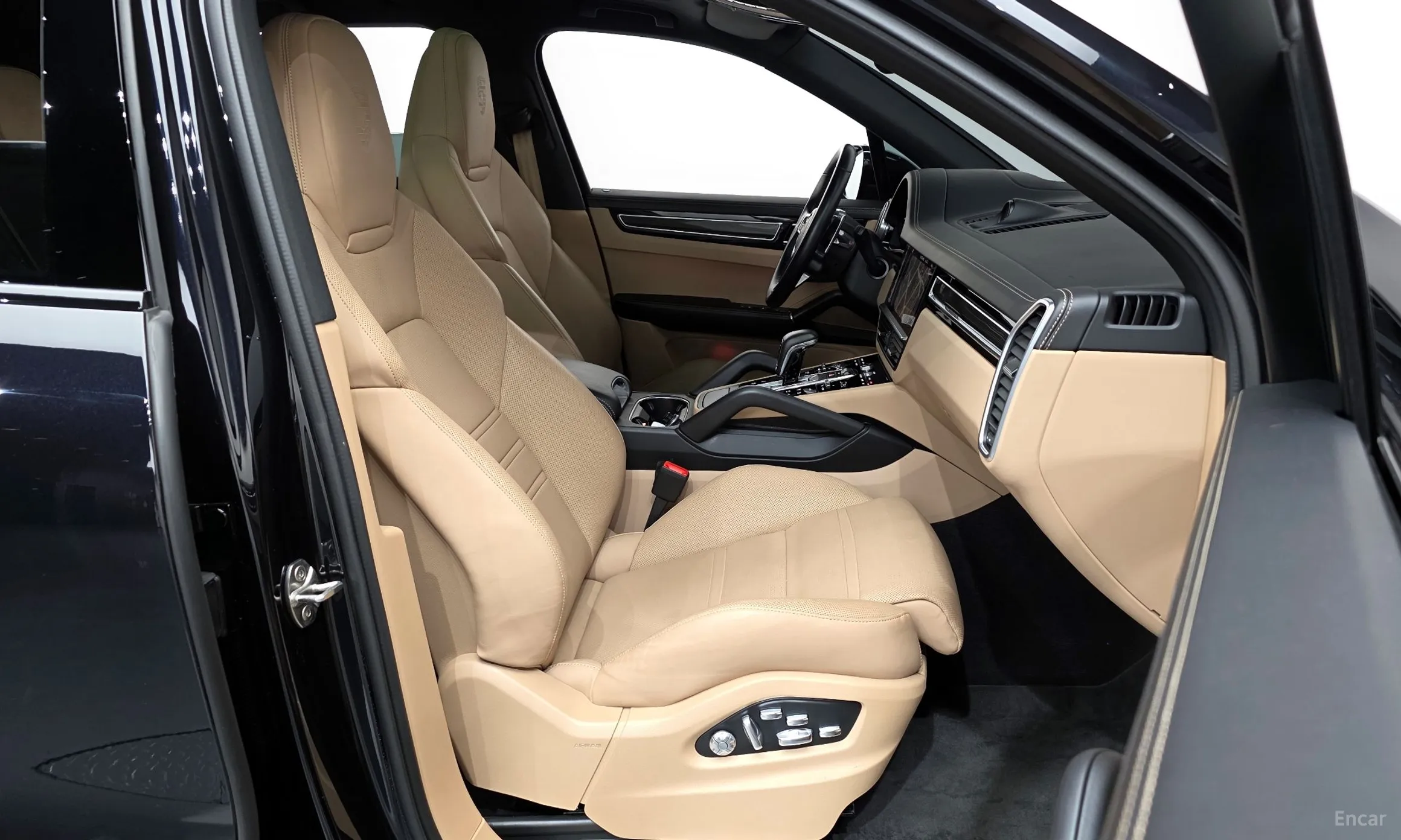 Porsche Cayenne (PO536) превью 11