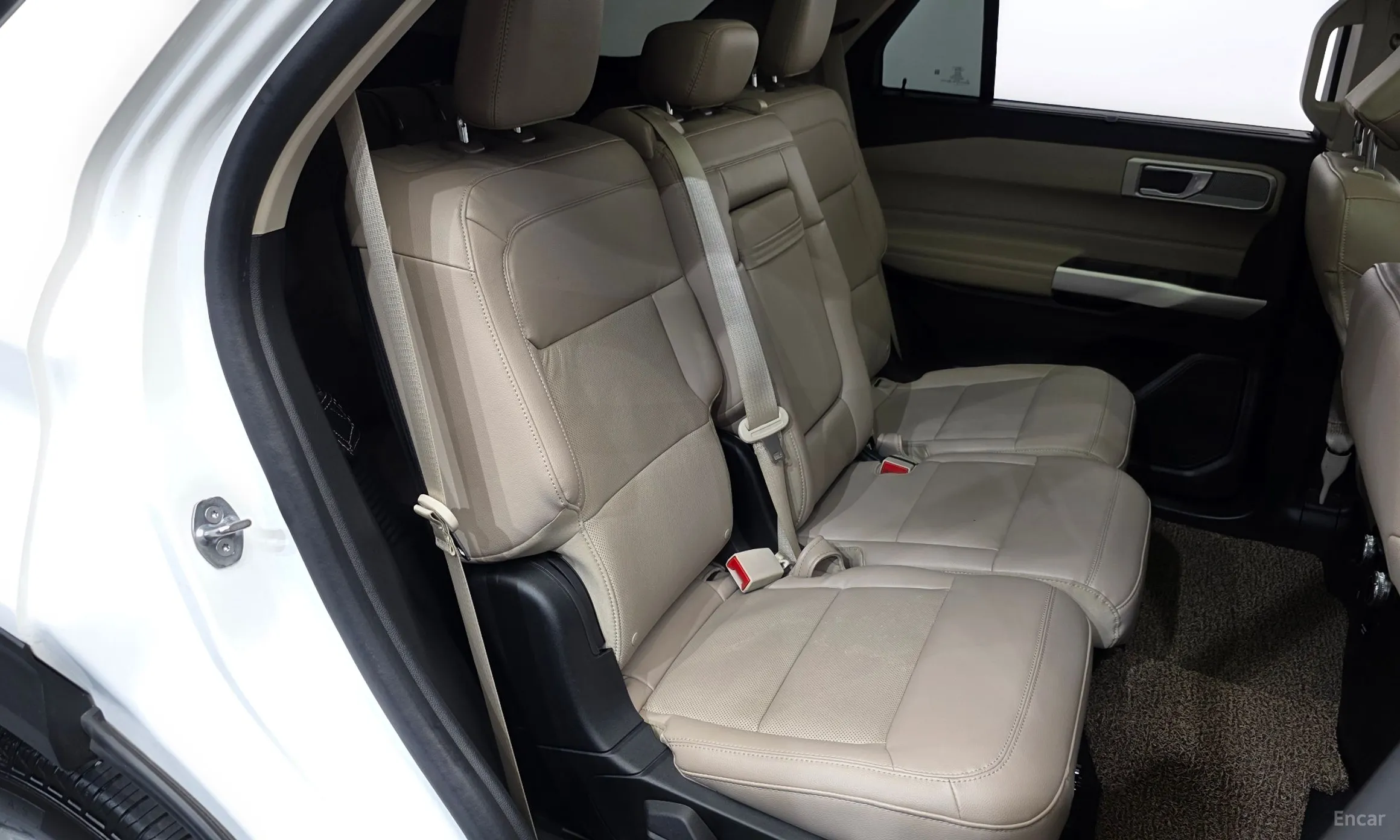 Ford Explorer 6th Generation превью 12