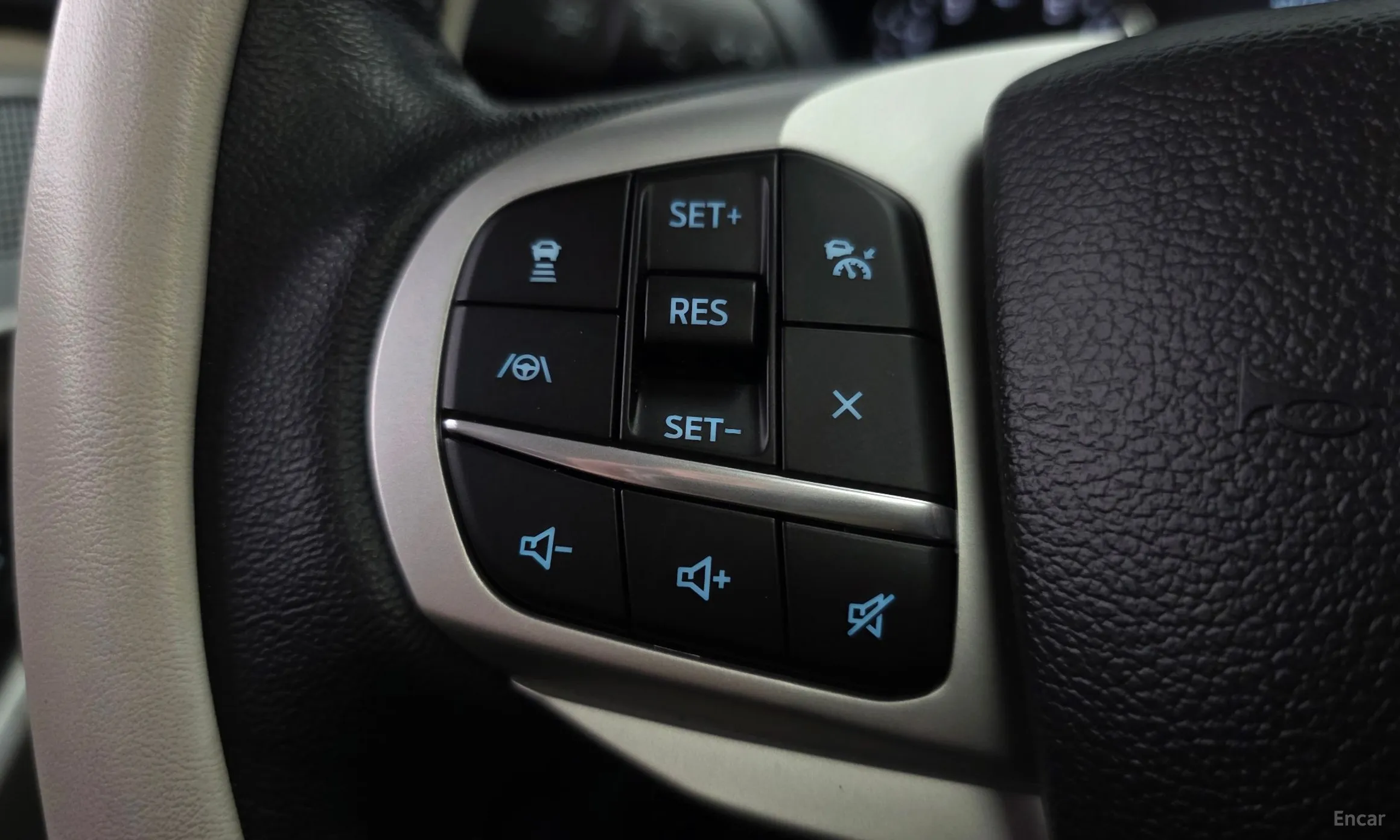 Ford Explorer 6th Generation превью 18