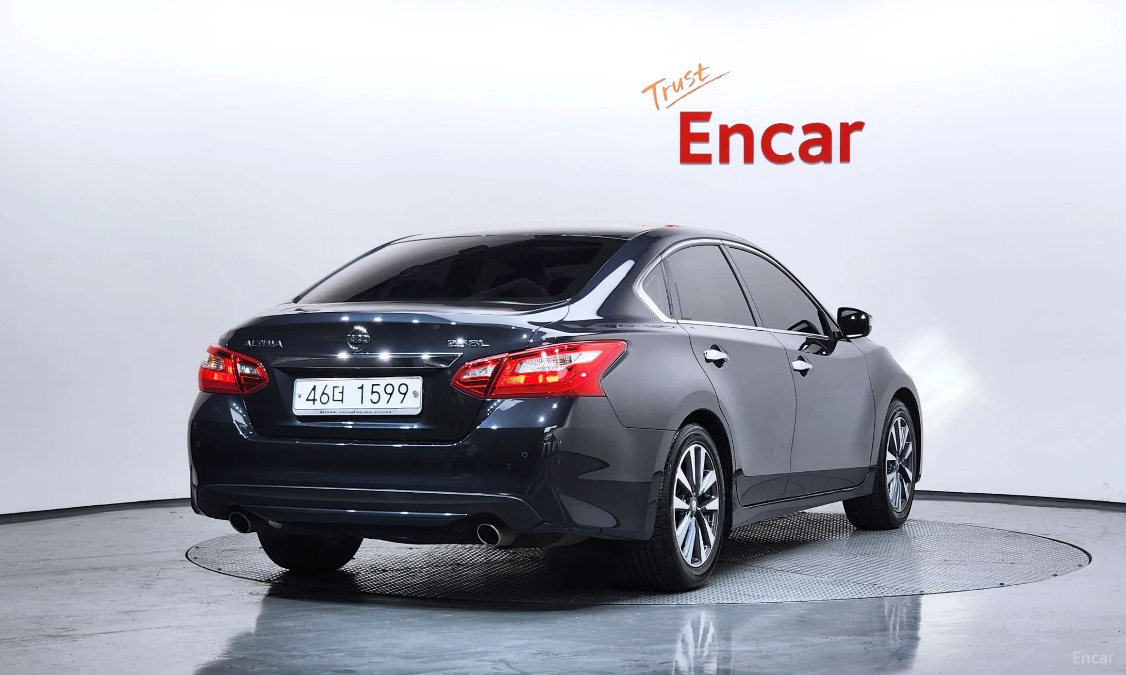 Nissan Altima превью 2