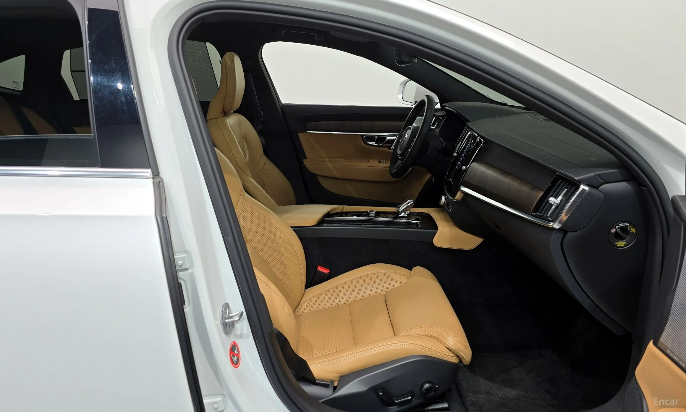 Volvo S90 превью 11