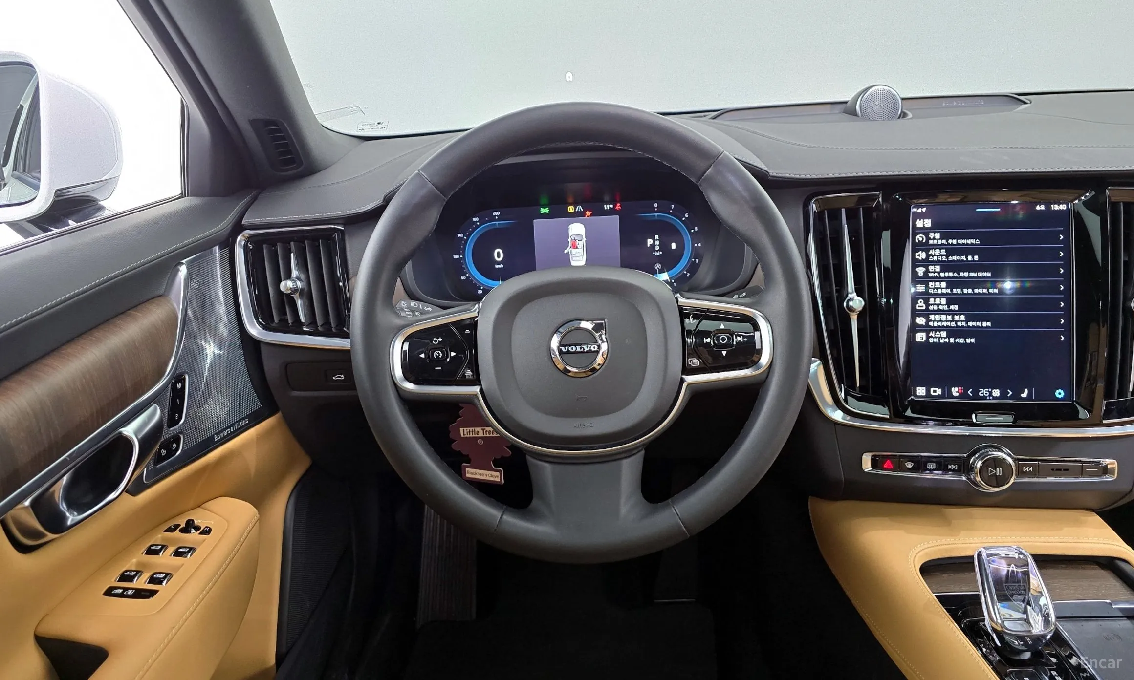 Volvo S90 превью 13