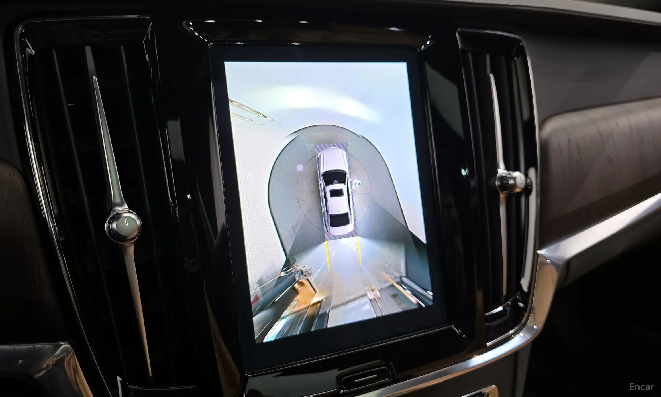Volvo S90 превью 15