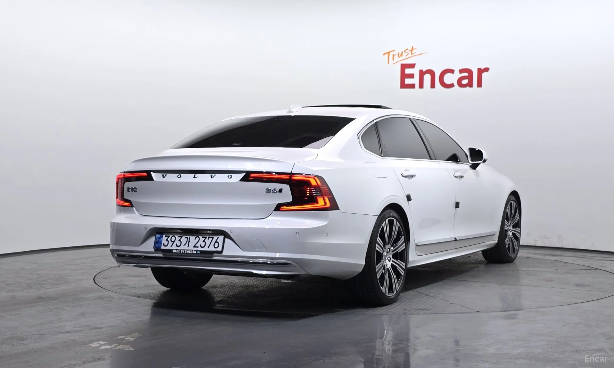 Volvo S90