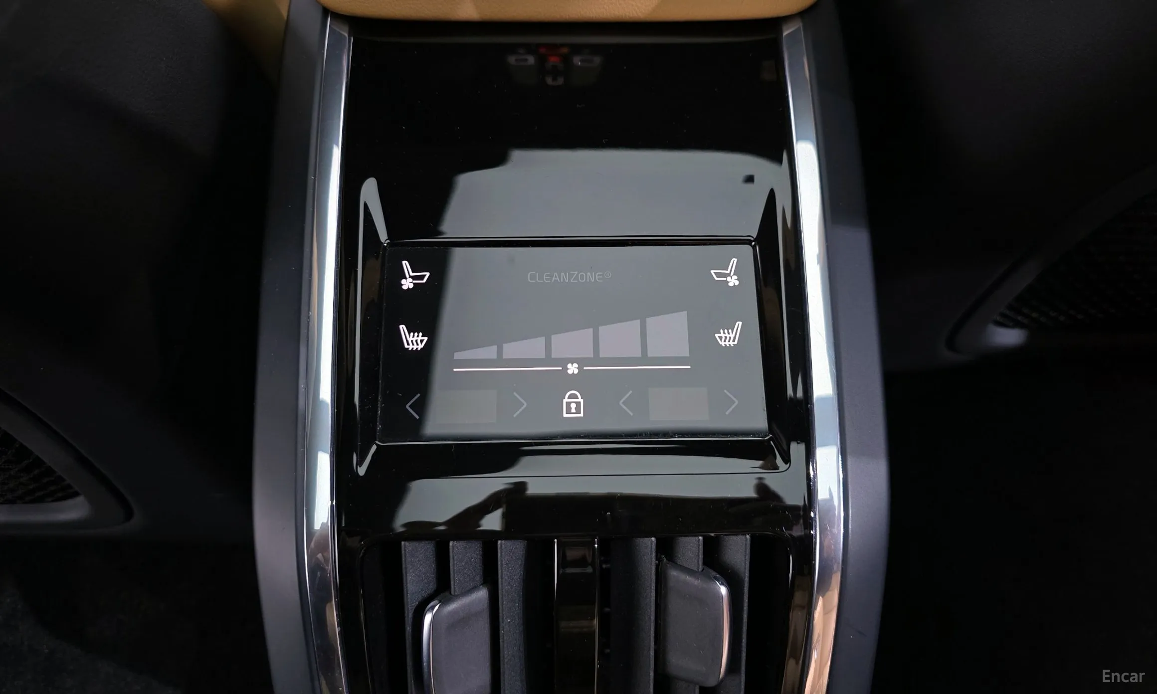 Volvo S90 превью 19