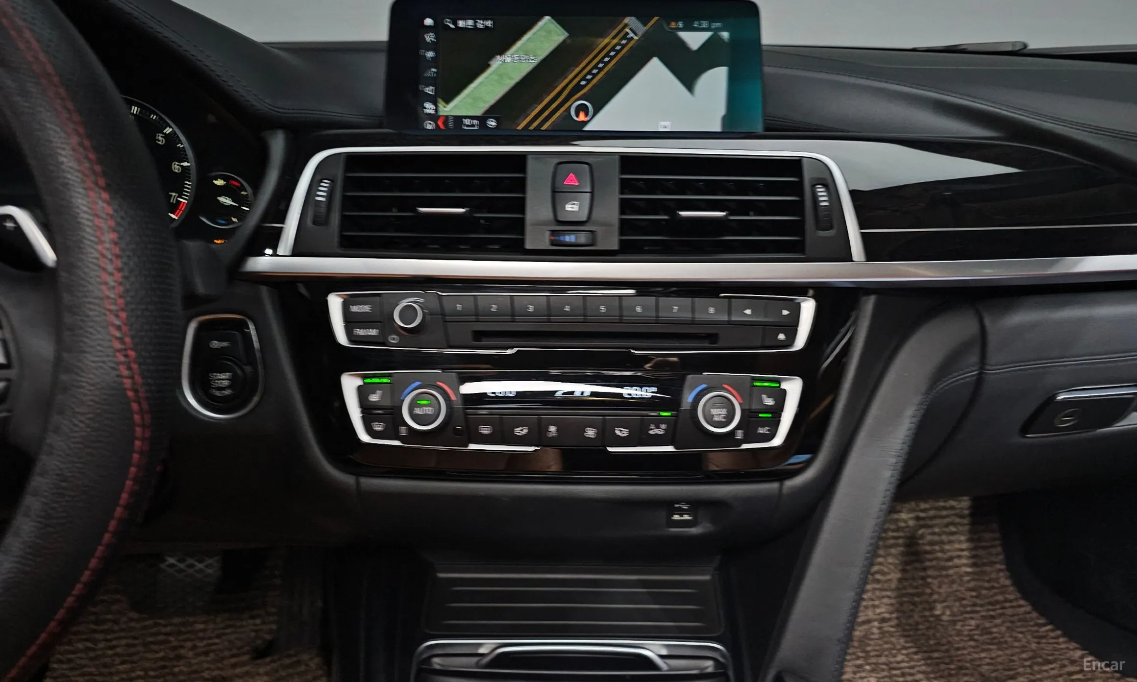 BMW Series 4 (F32) превью 14